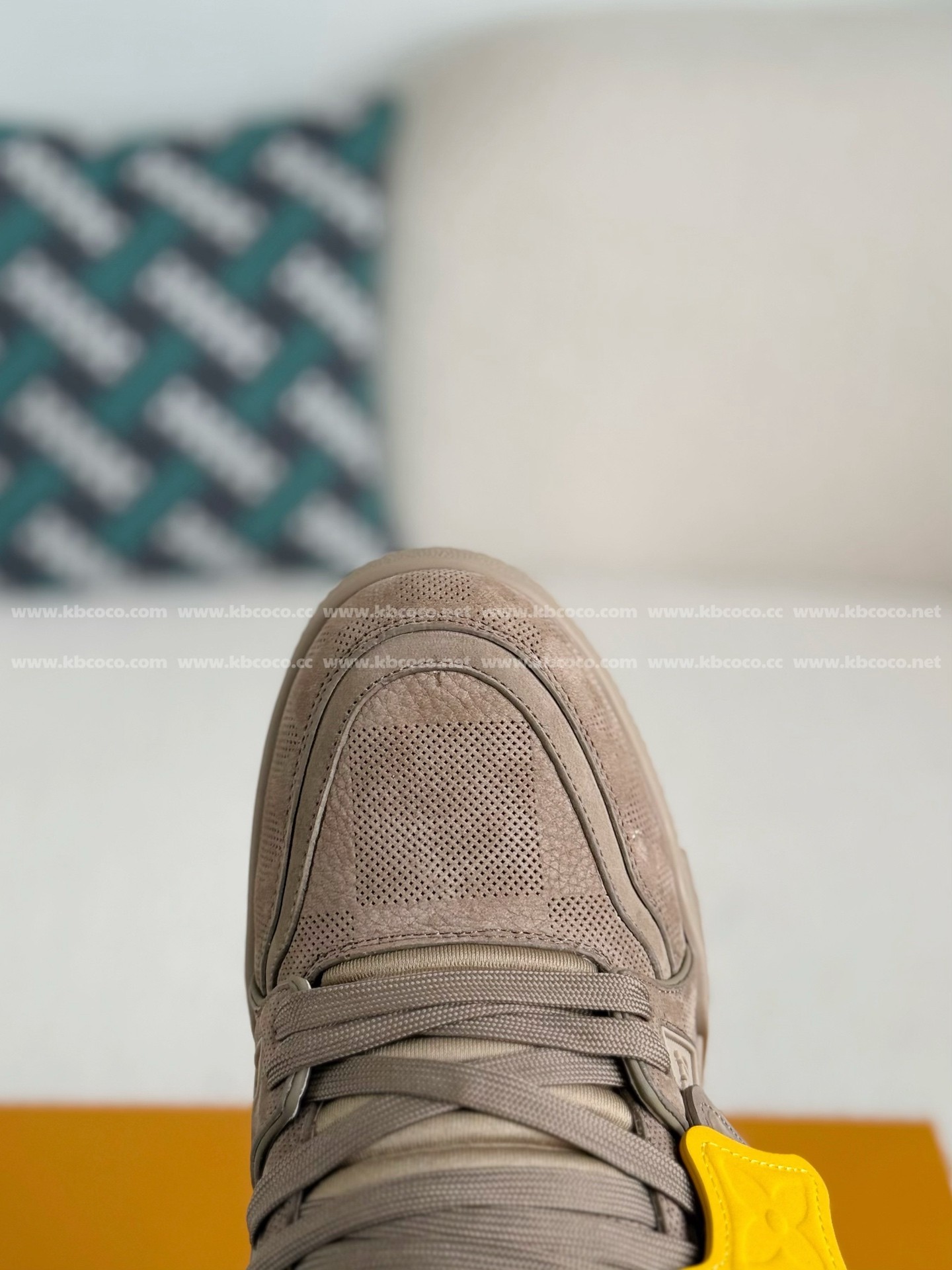 【#4873】 LOUIS VUITTON TRAINER SNEAKERS