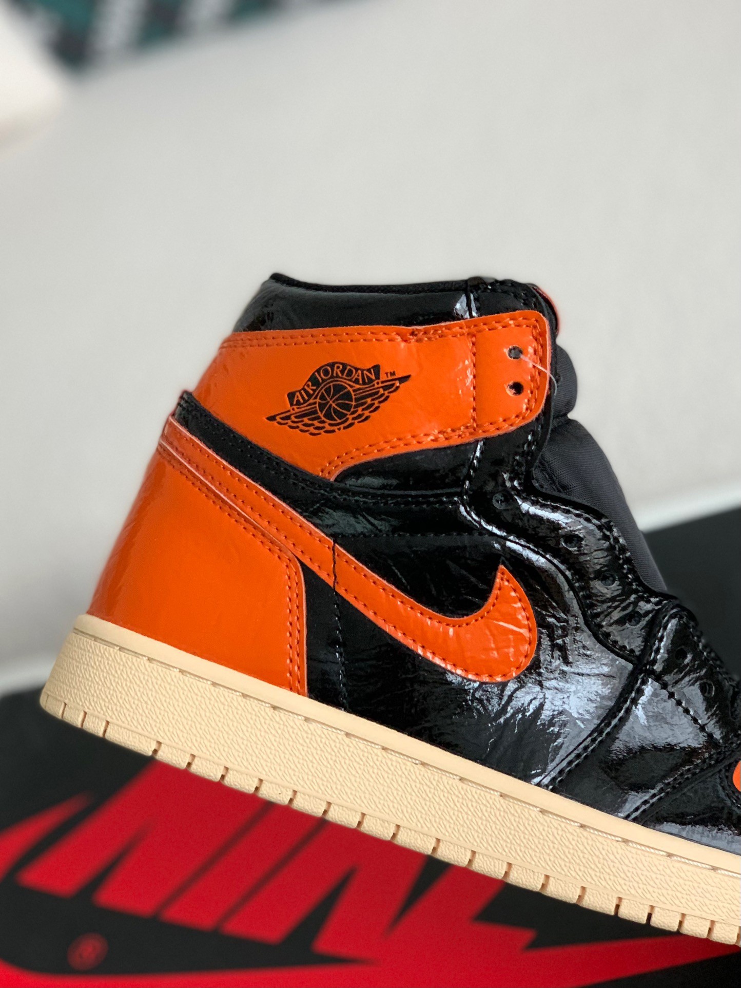 Air Jordan 1 Retro High OG Chicago Re