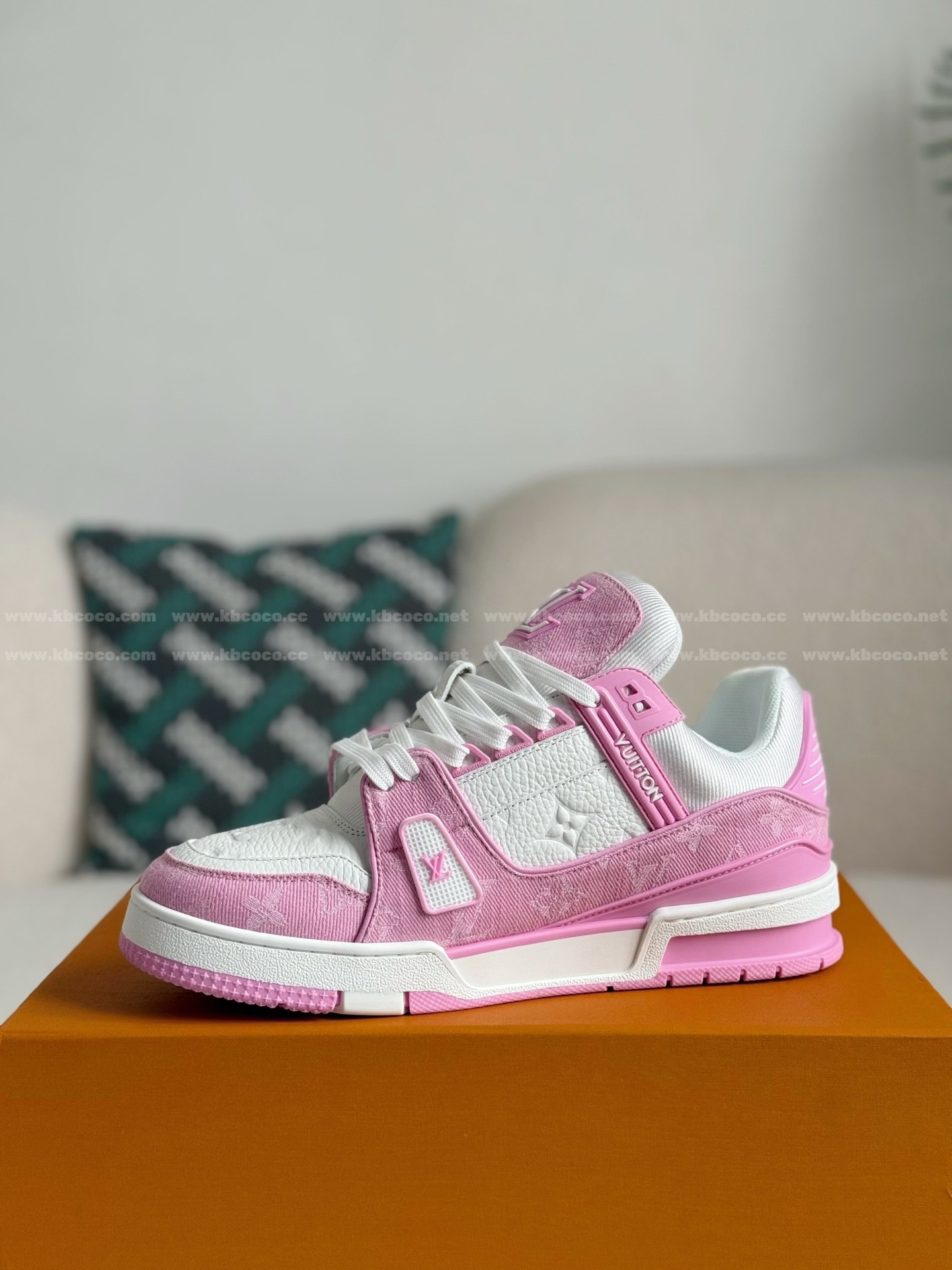 【#5755】 LOUIS VUITTON TRAINER SNEAKERS