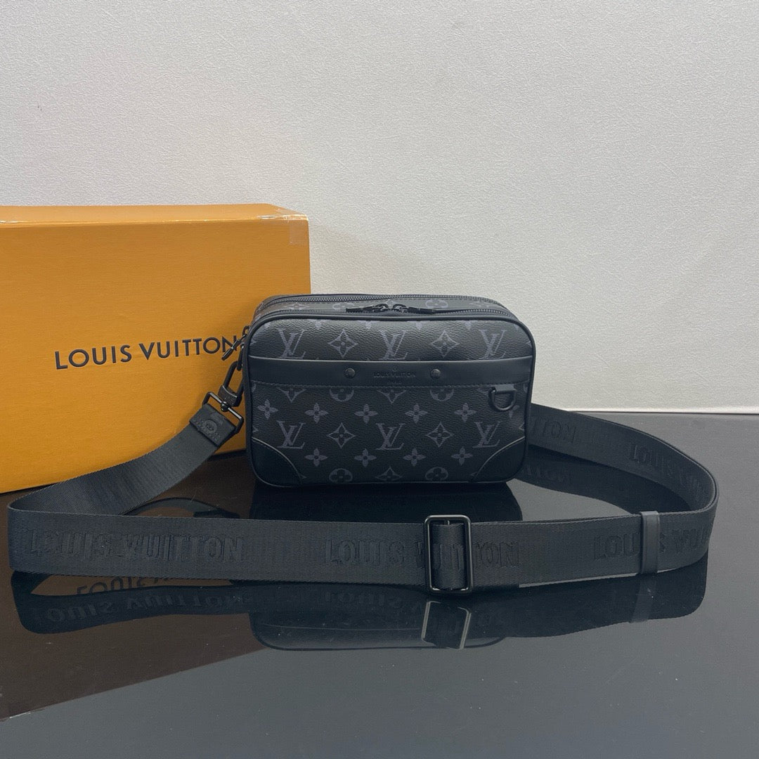 LOUIS VUITTON Alpha Crossbody bag/top quality M46955
