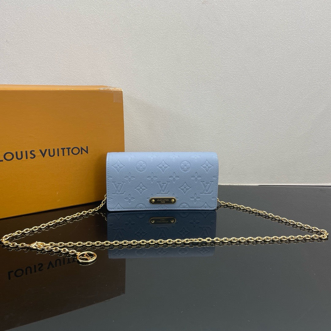 LOUIS VUITTON Lily Shoulder bag/top quality M83233