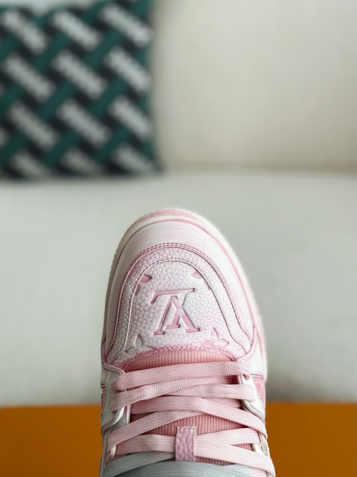 [#3894]LOUIS VUITTON TRAINER SNEAKERS