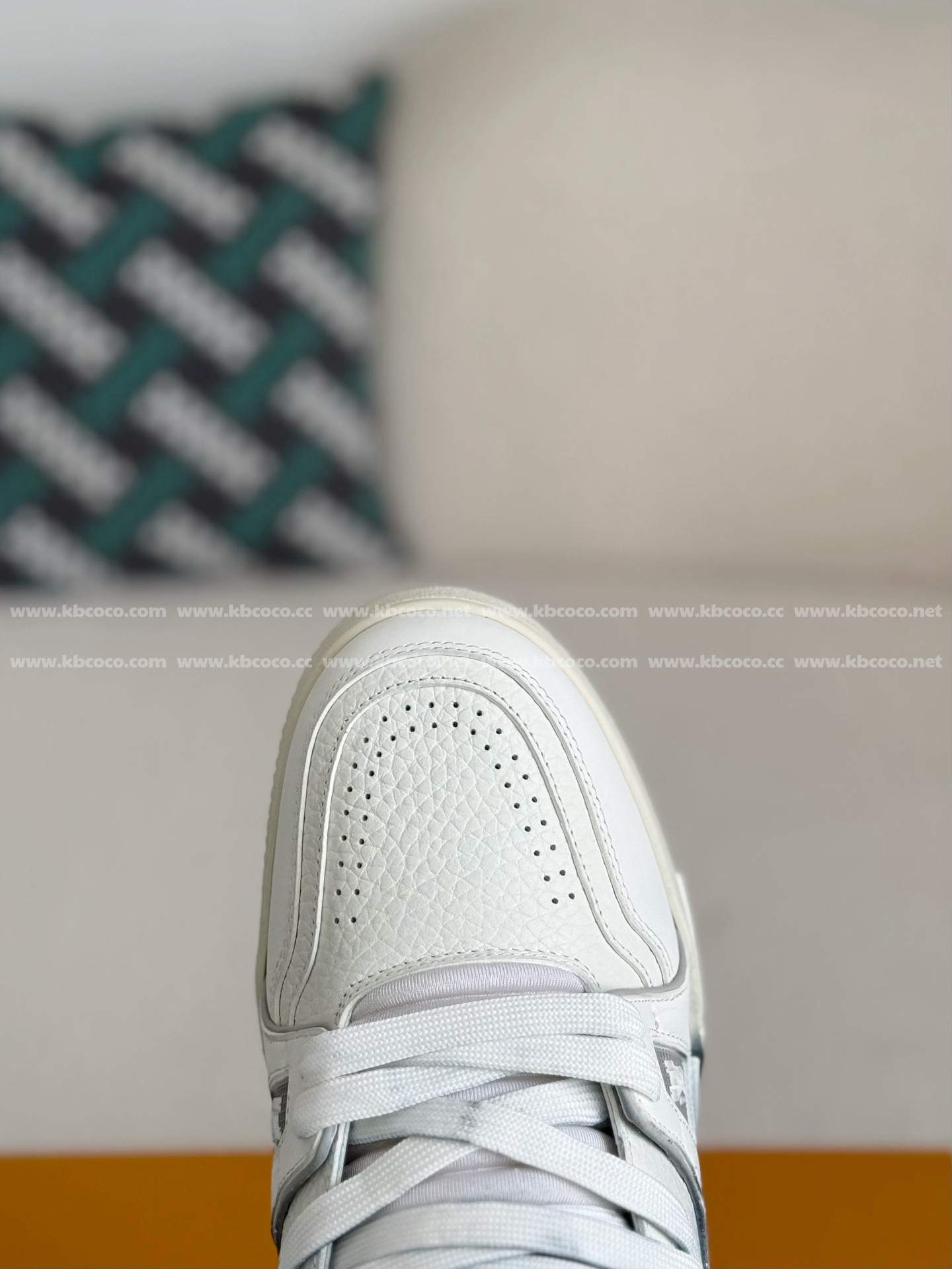 【#4432】 LOUIS VUITTON TRAINER SNEAKERS