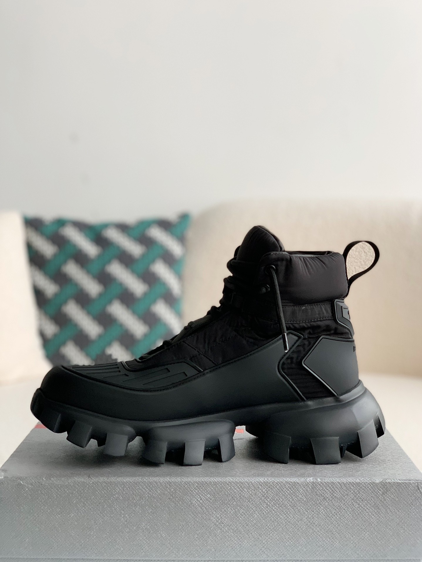【#2357】 Prada Cloudbus Thunder technology fabric sneakers