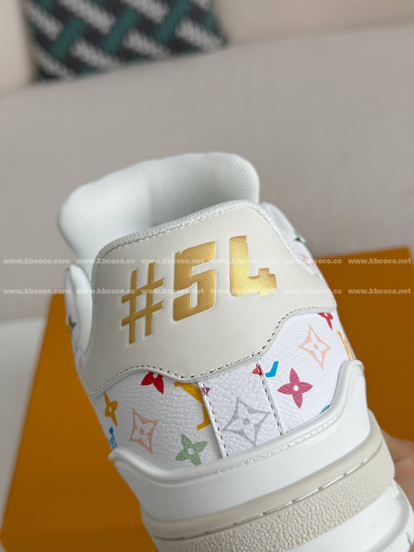 【#4186】 LOUIS VUITTON TRAINER SNEAKERS