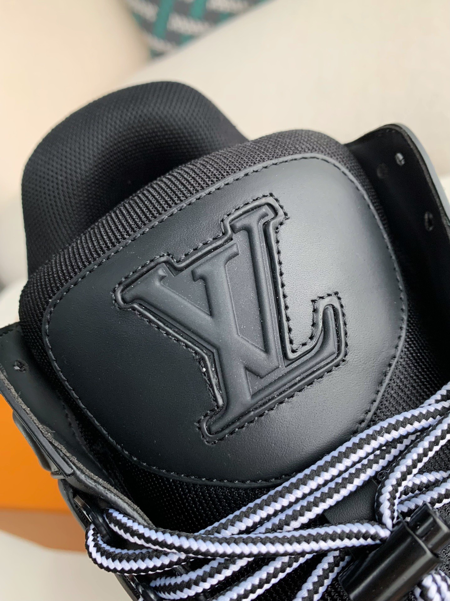 [#3338」 LOUIS VUITTON TRAINER Maxi SNEAKERS
