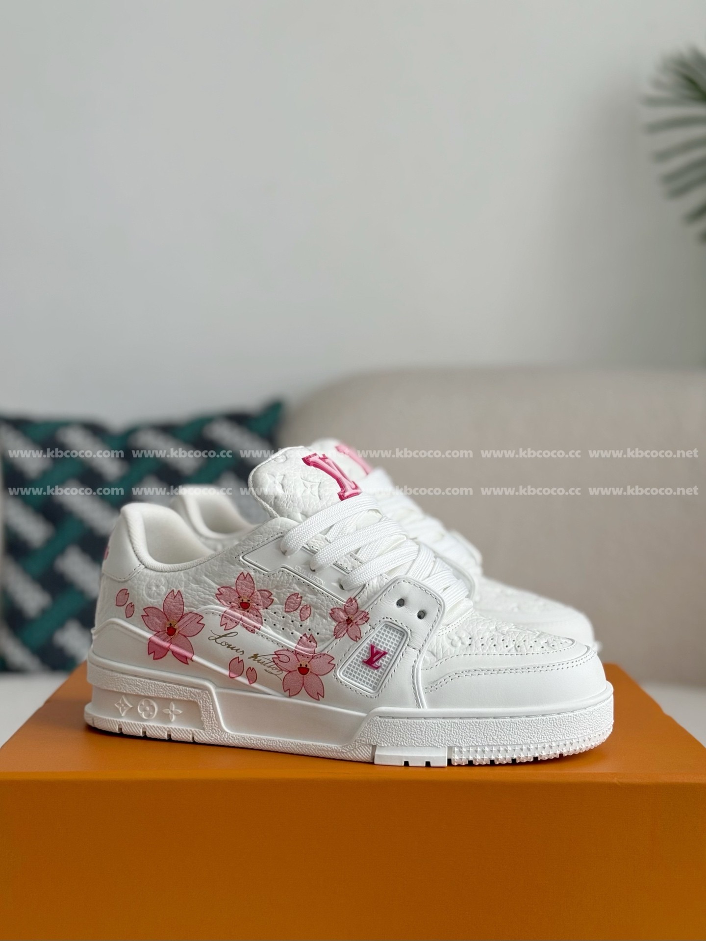 【#5367】 LOUIS VUITTON TRAINER SNEAKERS