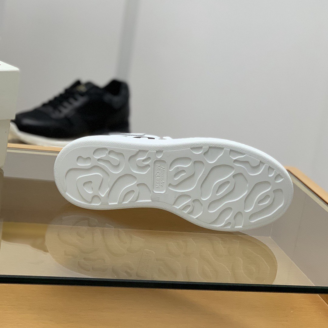Alexander McQueen MQ 3D white letter Sneakers