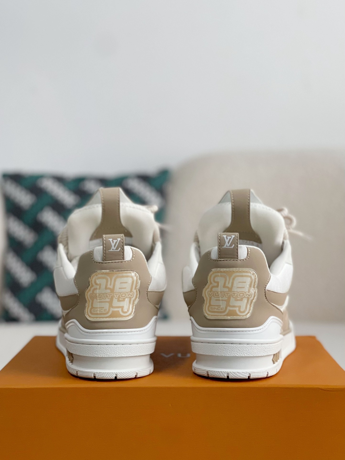 LOUIS VUITTON TRAINER SNEAKERS