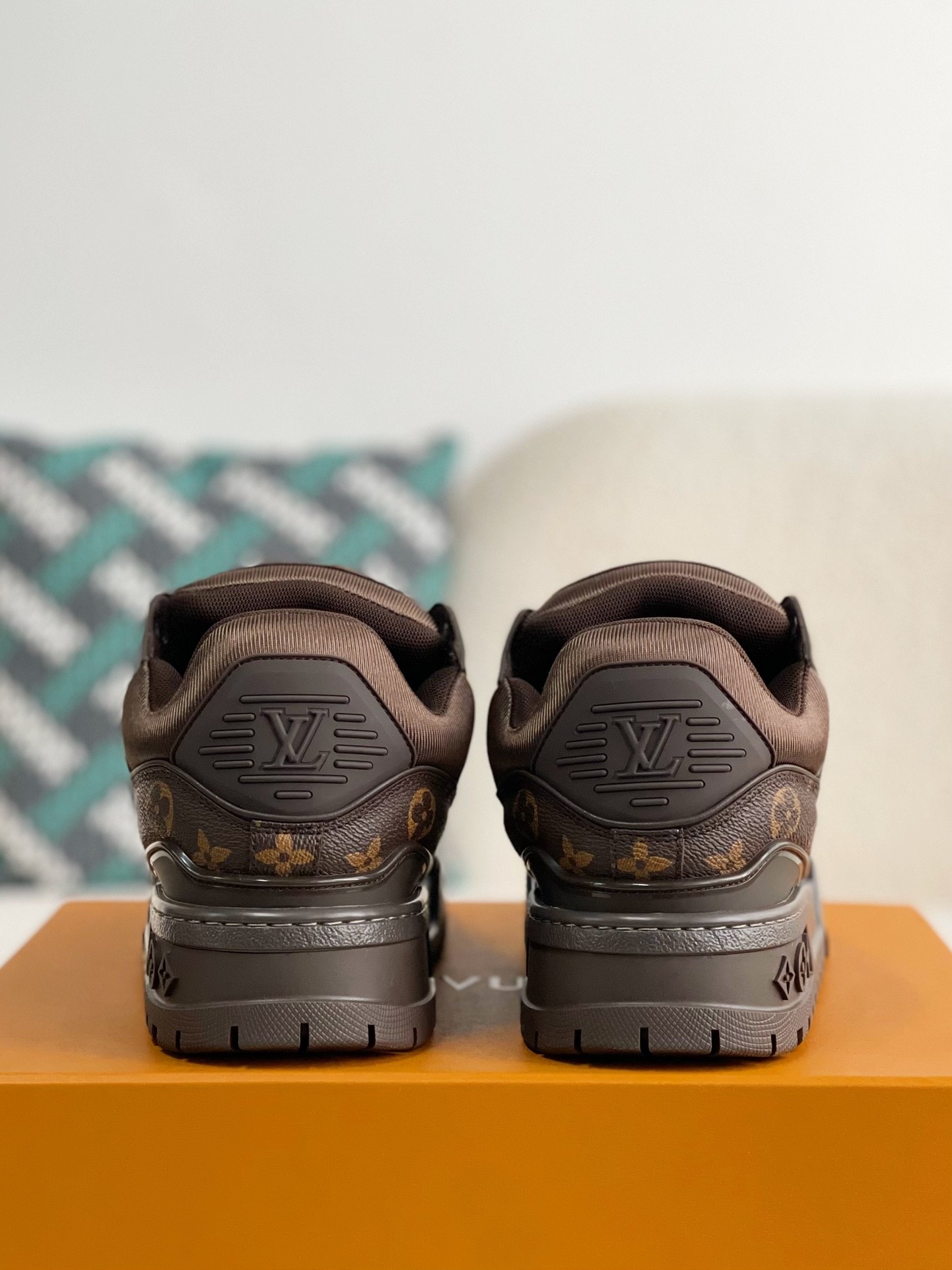 [#3340]LOUIS VUITTON TRAINER SNEAKERS