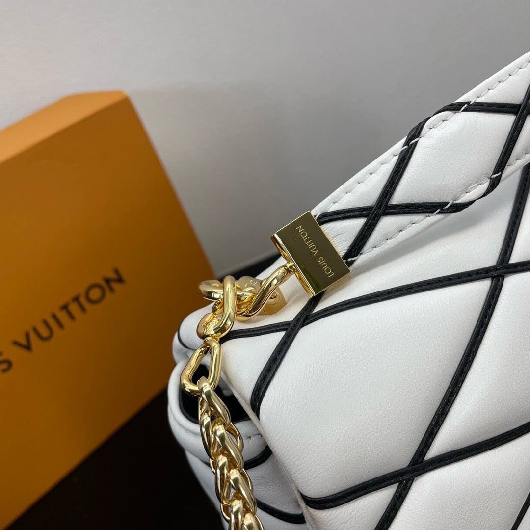 LOUIS VUITTON GO-14 GM