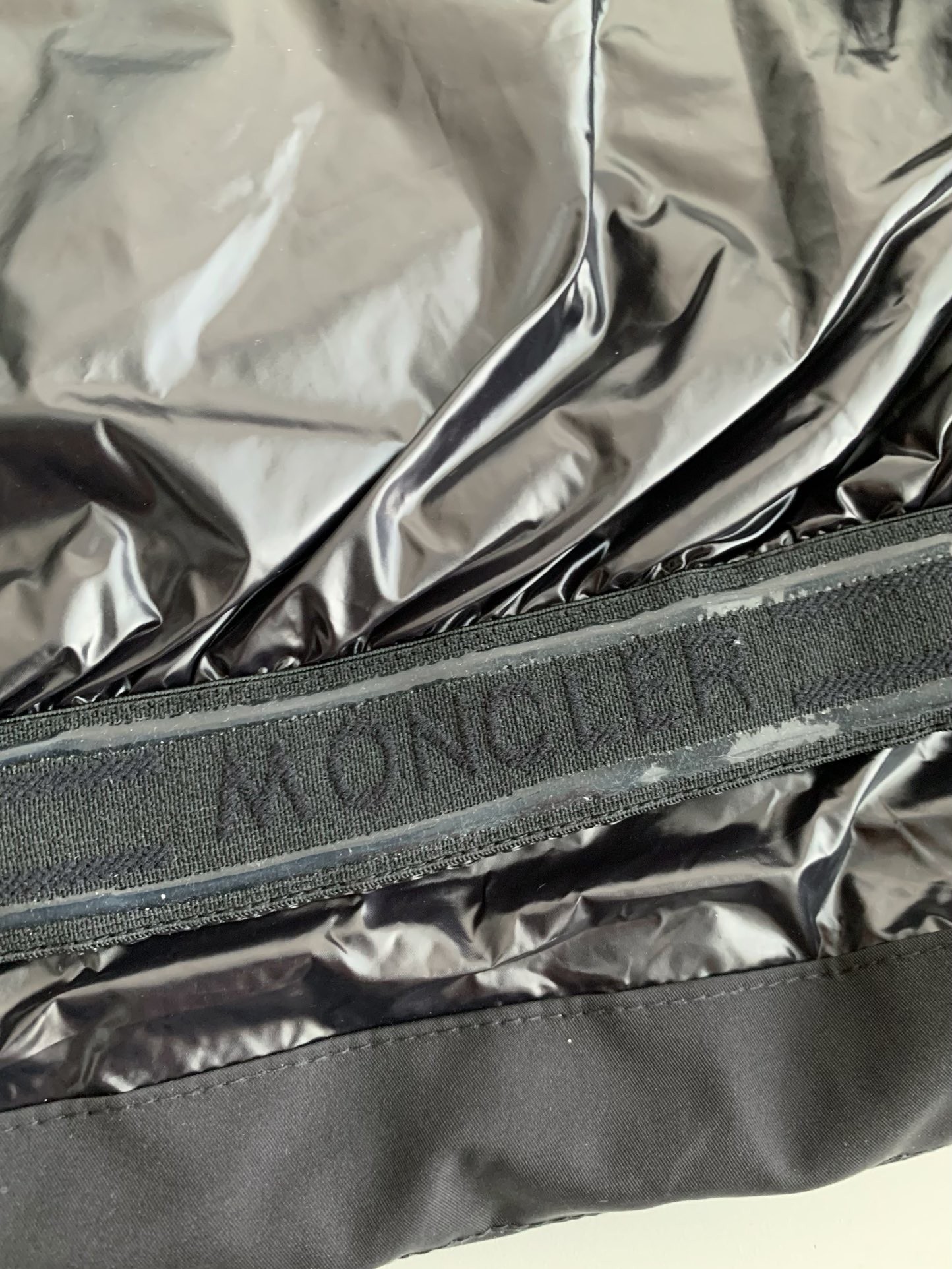 【#3712】Moncler Montbeliard down jacket