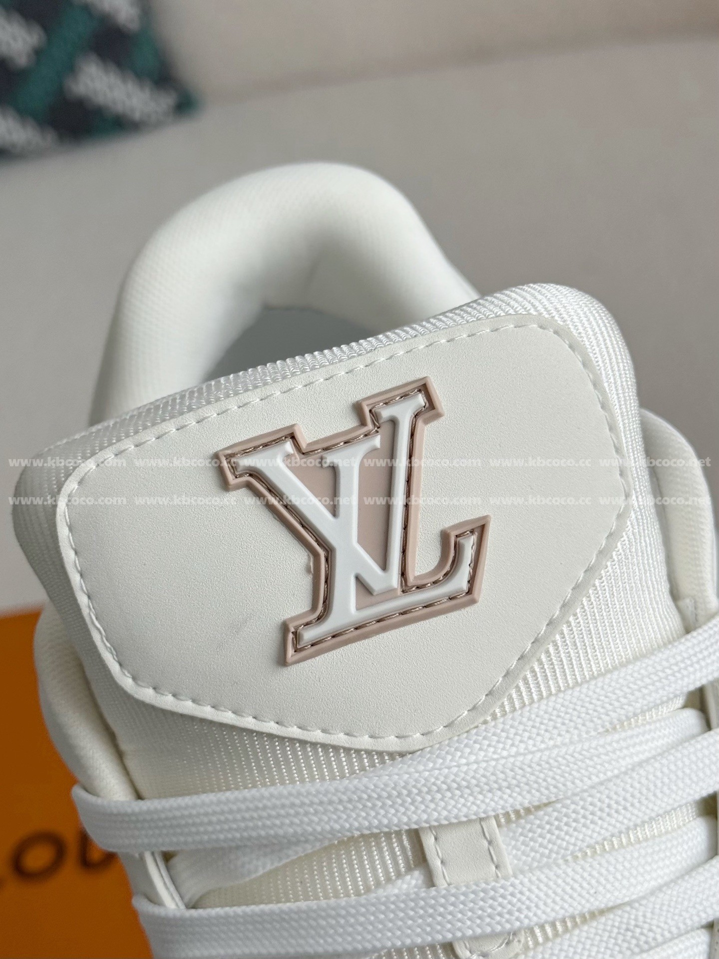 【#5438】 LOUIS VUITTON TRAINER SNEAKERS