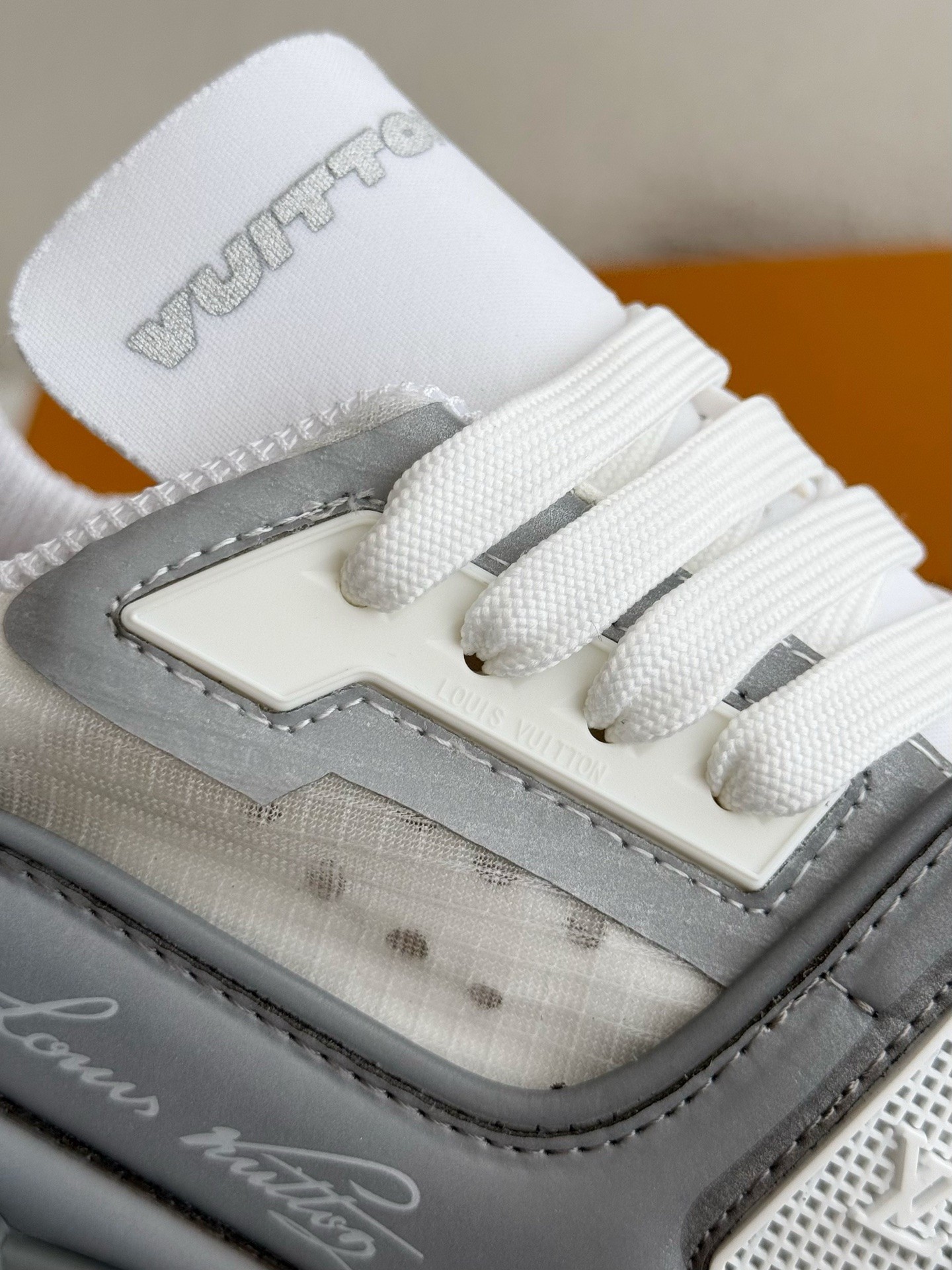 [#3836」 LOUIS VUITTON TRAINER CUP SNEAKERS