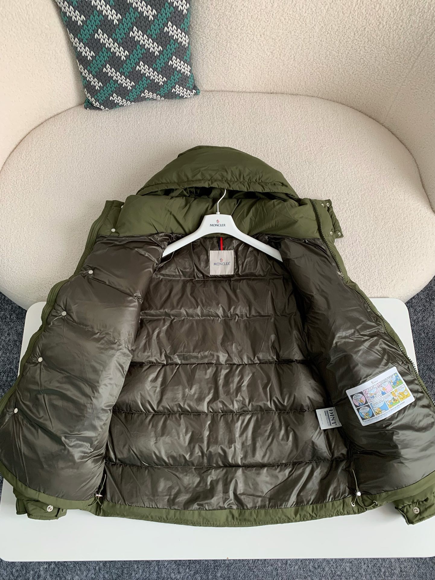 【#3912】Moncler Vezere Short Down Jacket