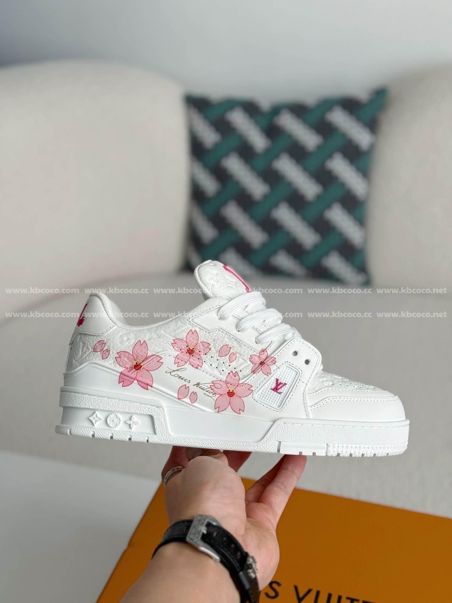 【#5367】 LOUIS VUITTON TRAINER SNEAKERS