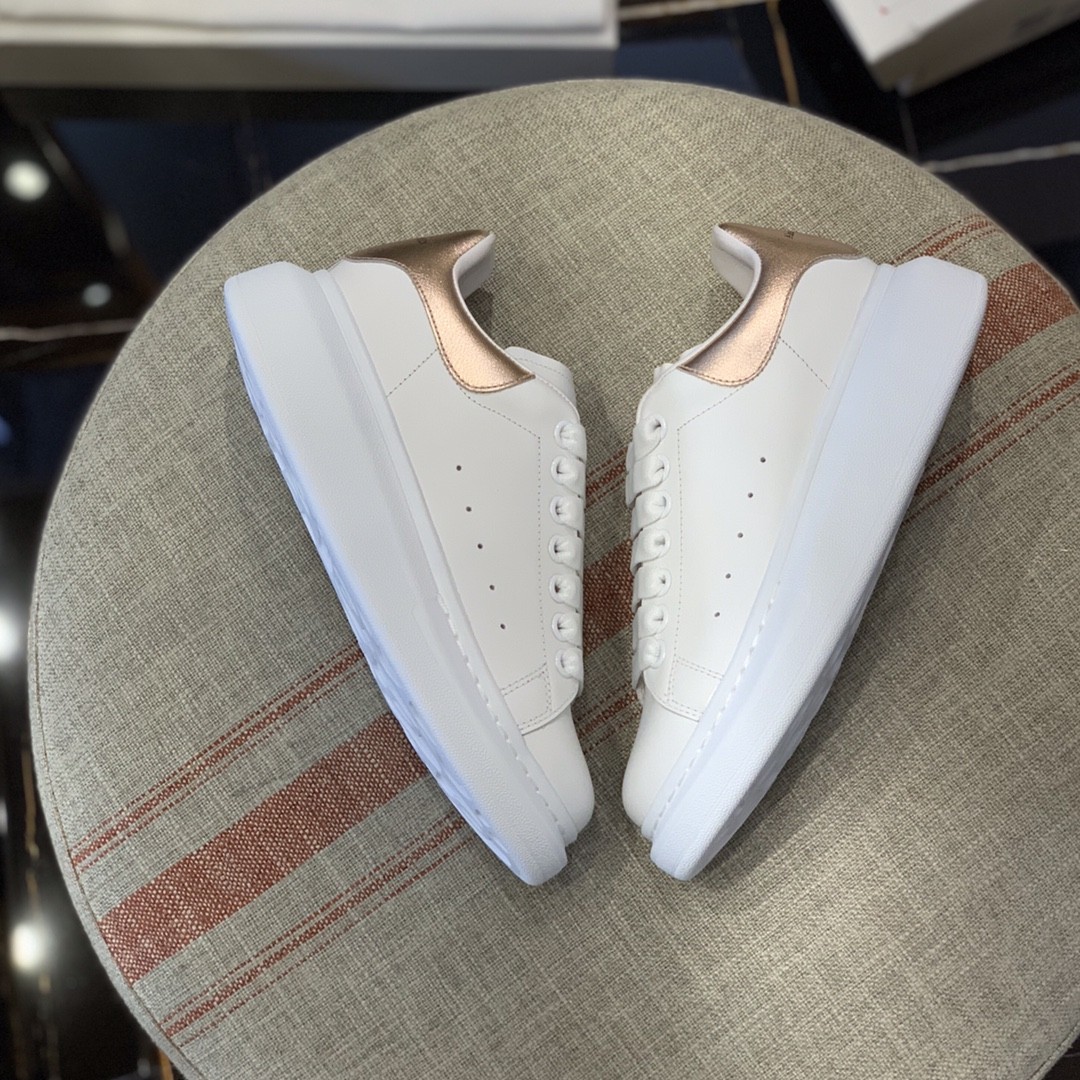 Alexander McQueen MQ rose gold tailSneakers