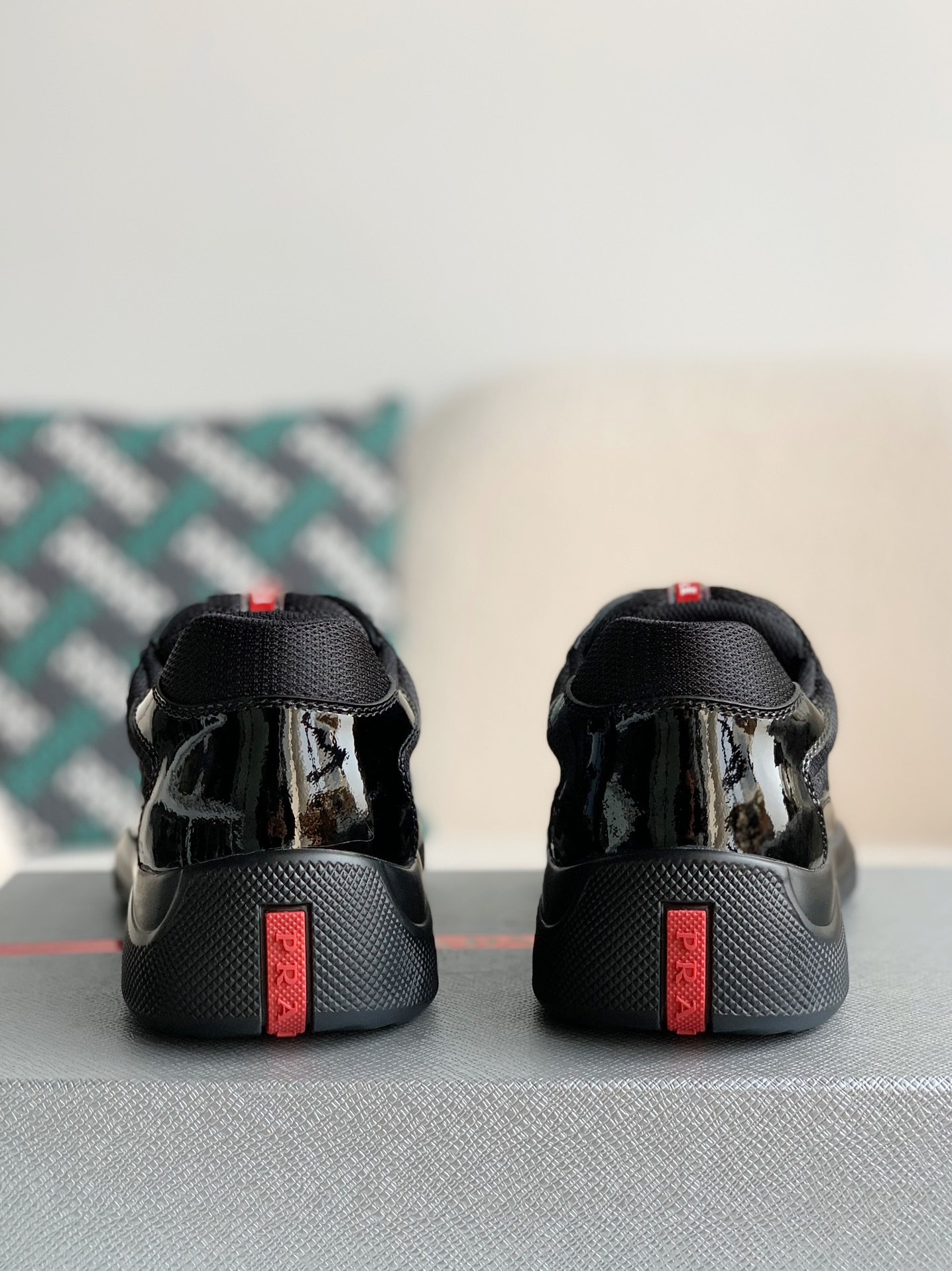 【#607】Prada Sneakers