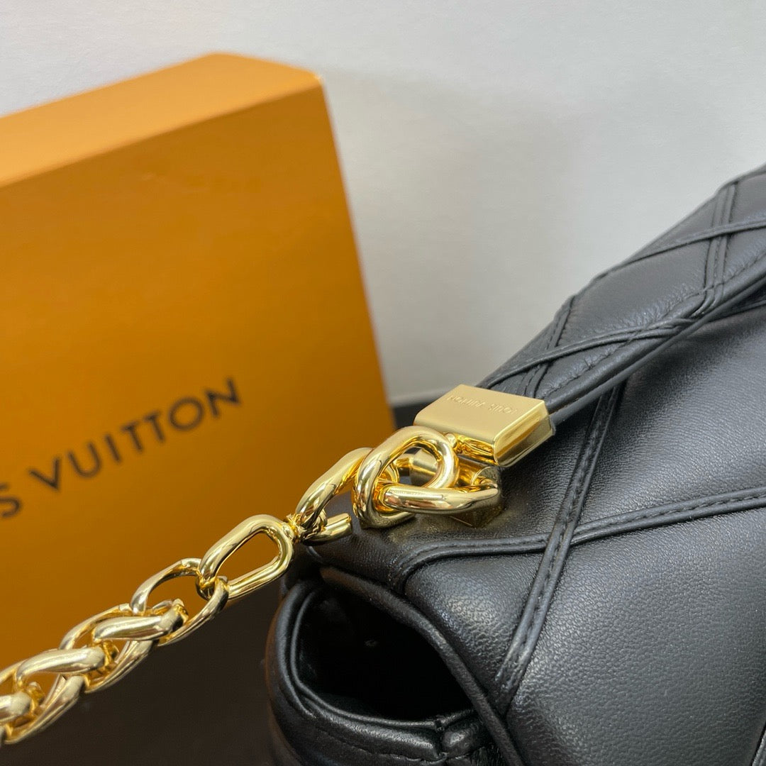 LOUIS VUITTON GO-14 GM