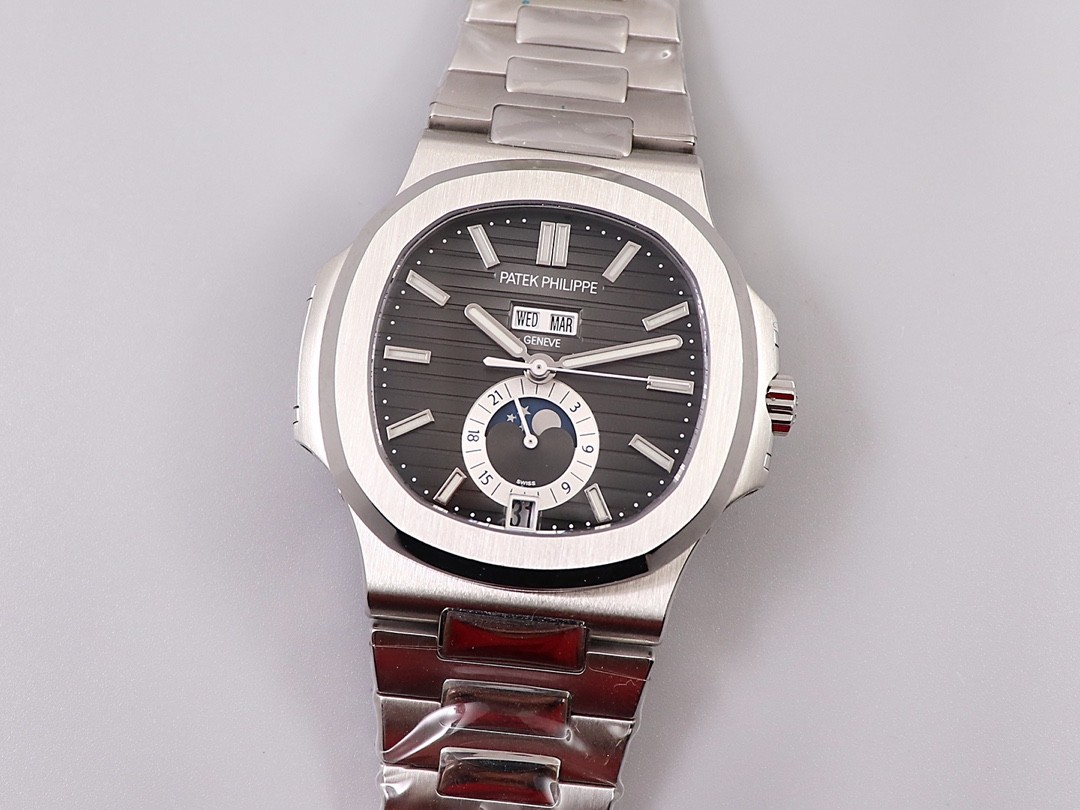 【#2551】 PATEK PHILIPPE 5726 serieswatch