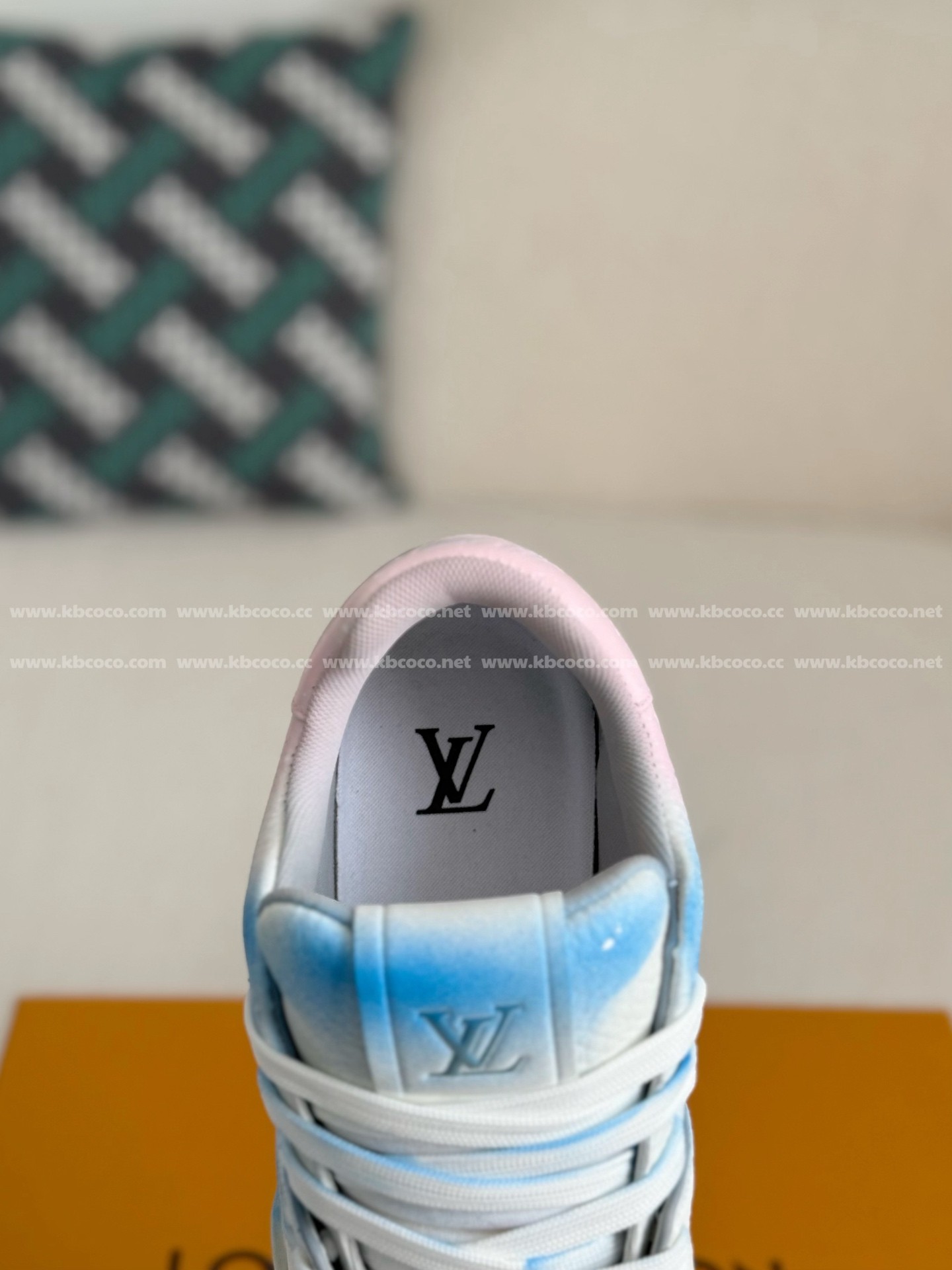 【#5199】 LOUIS VUITTON TRAINER SNEAKERS