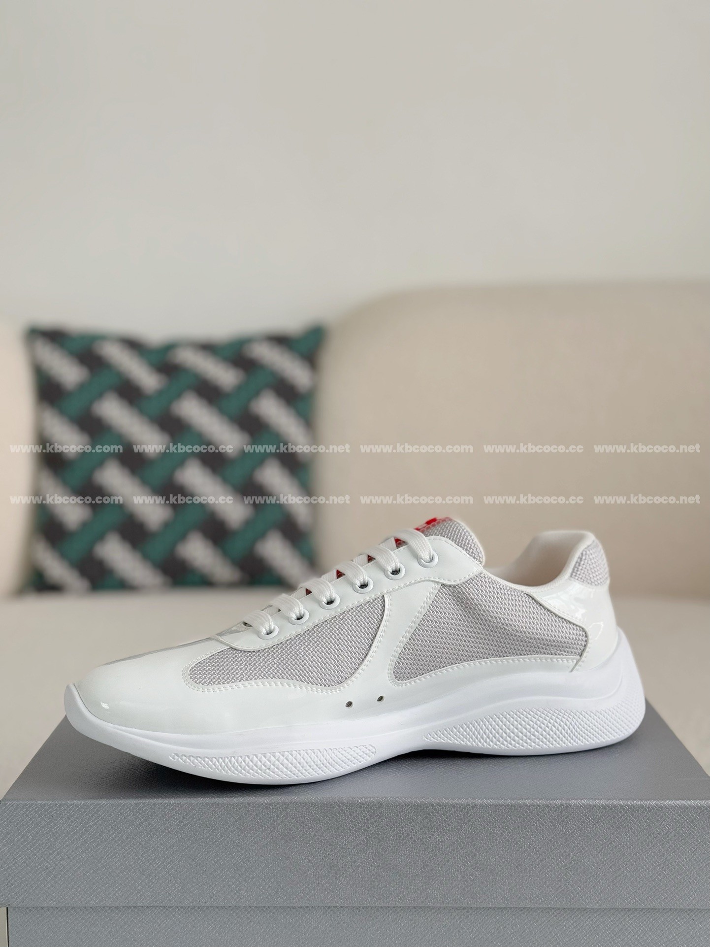 【#625】Prada Sneakers