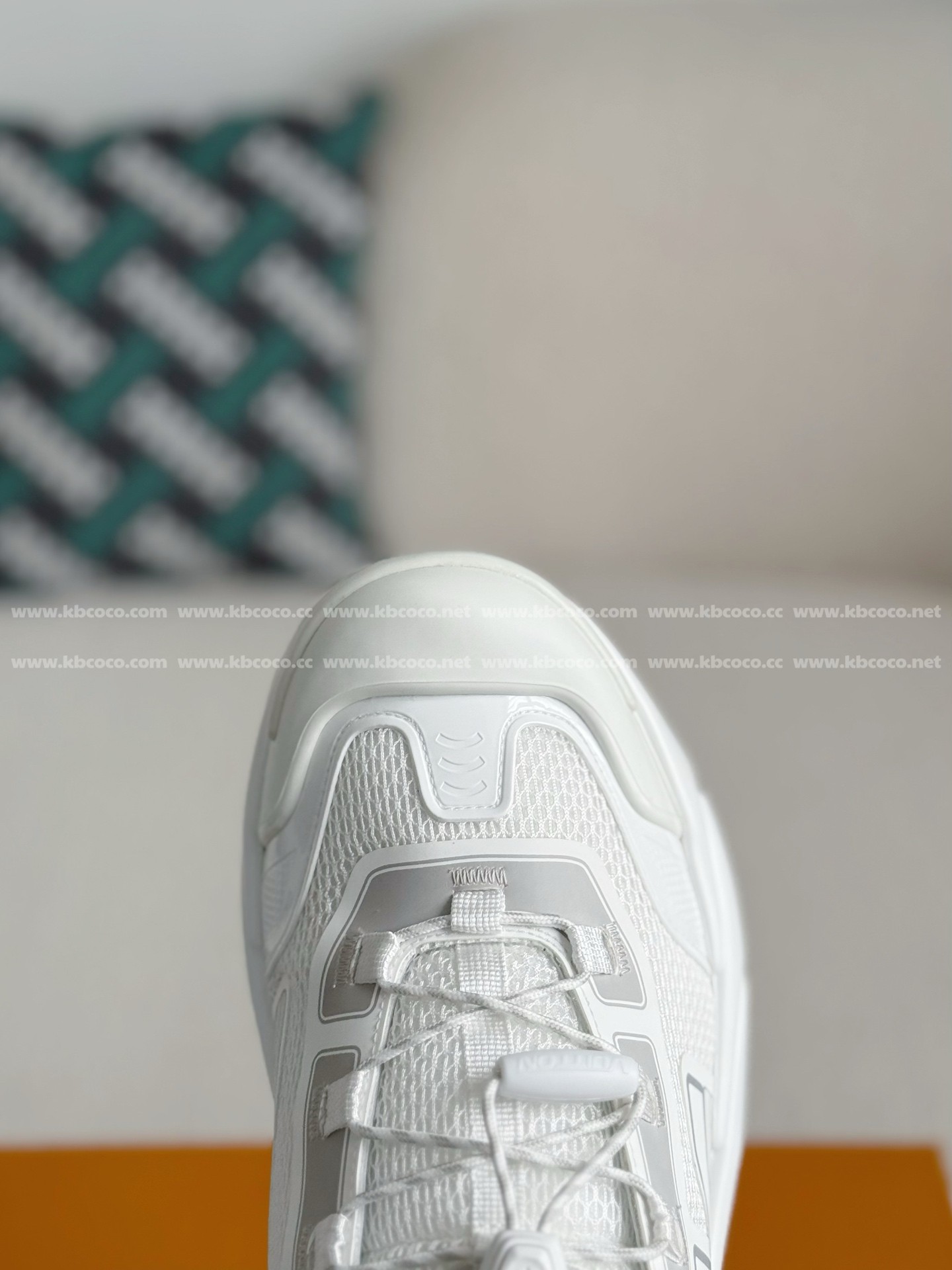 【#5226】 LOUIS VUITTON RUNNER TATIC CASUAL SHOES