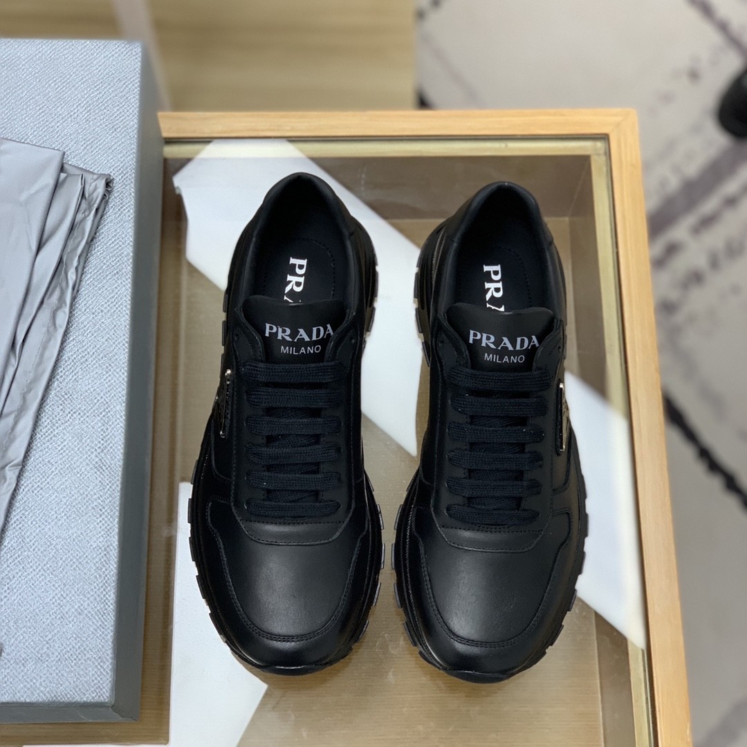 【#612】 Prada Sneakers
