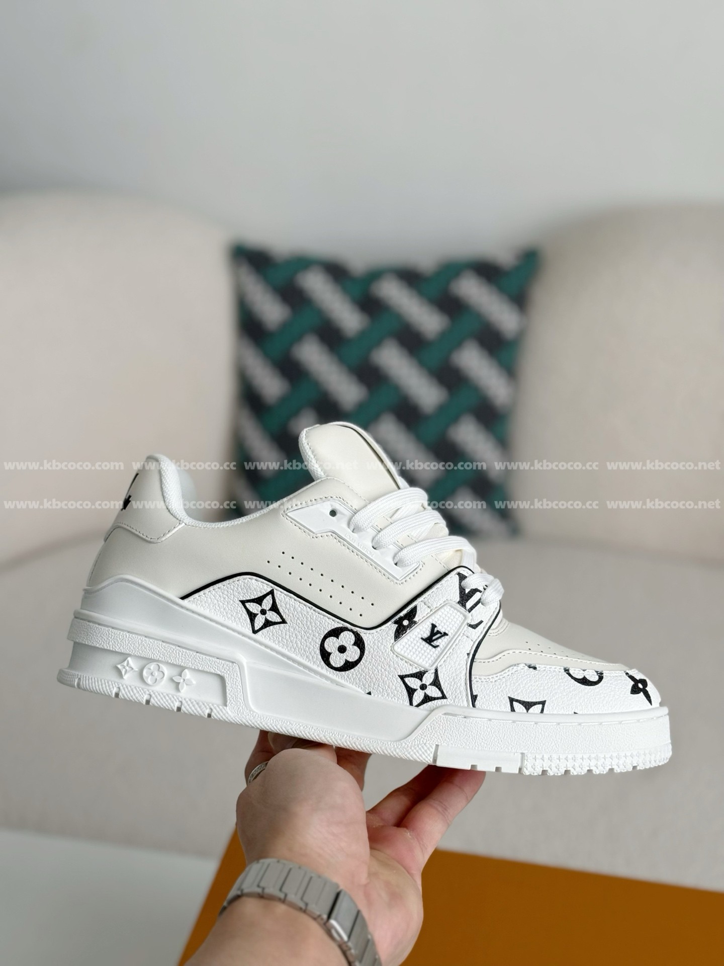 【#4636】 LOUIS VUITTON TRAINER SNEAKERS