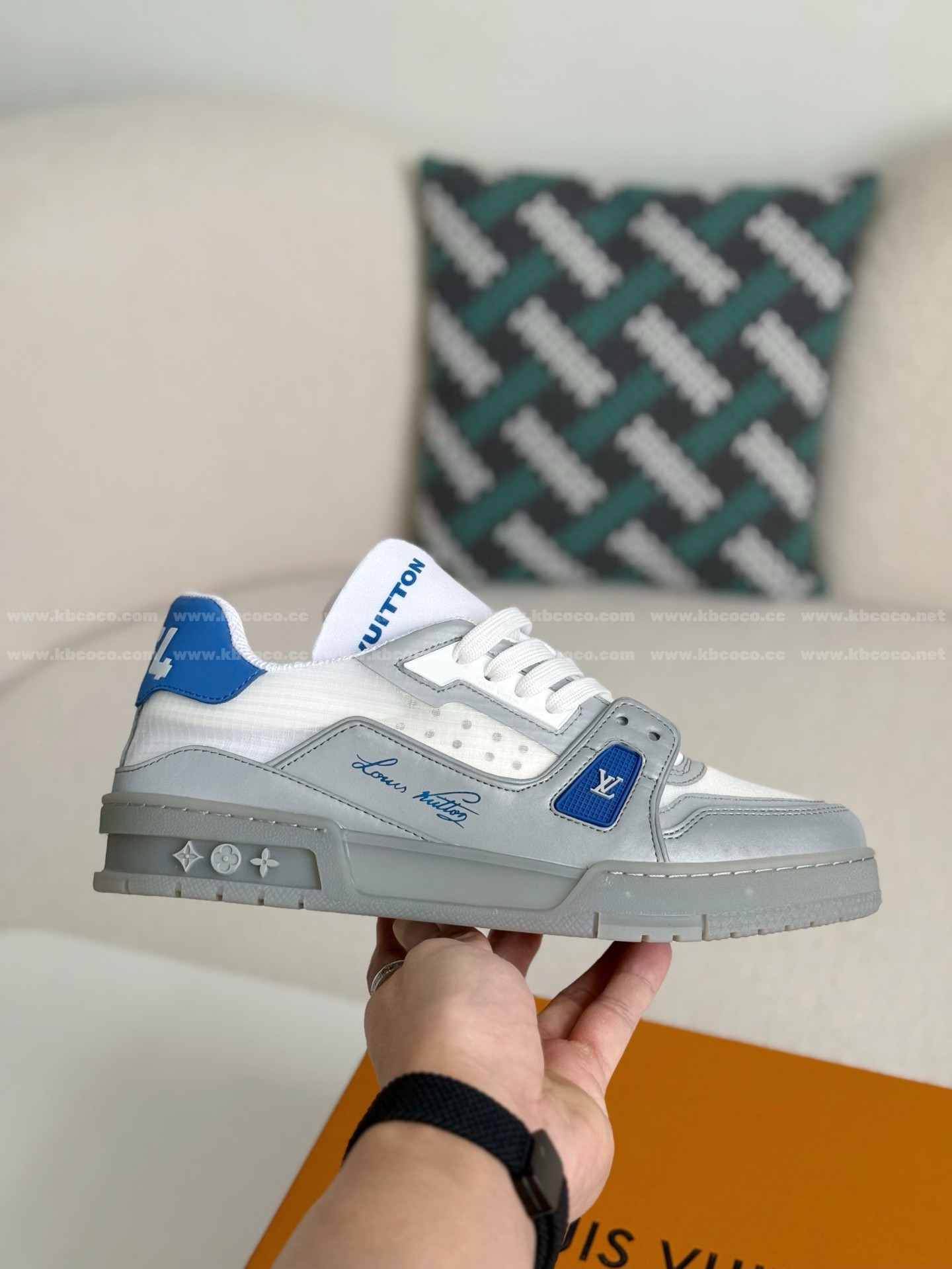 【#5793】 LOUIS VUITTON TRAINER SNEAKERS