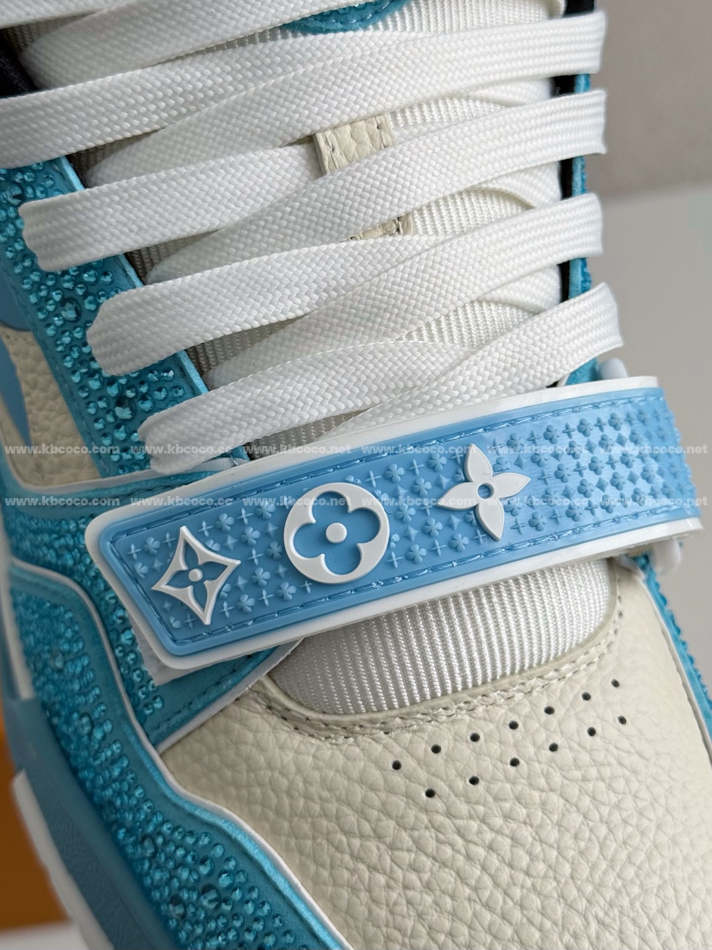 【#4200】 Louis Vuitton Trainers Sneakers
