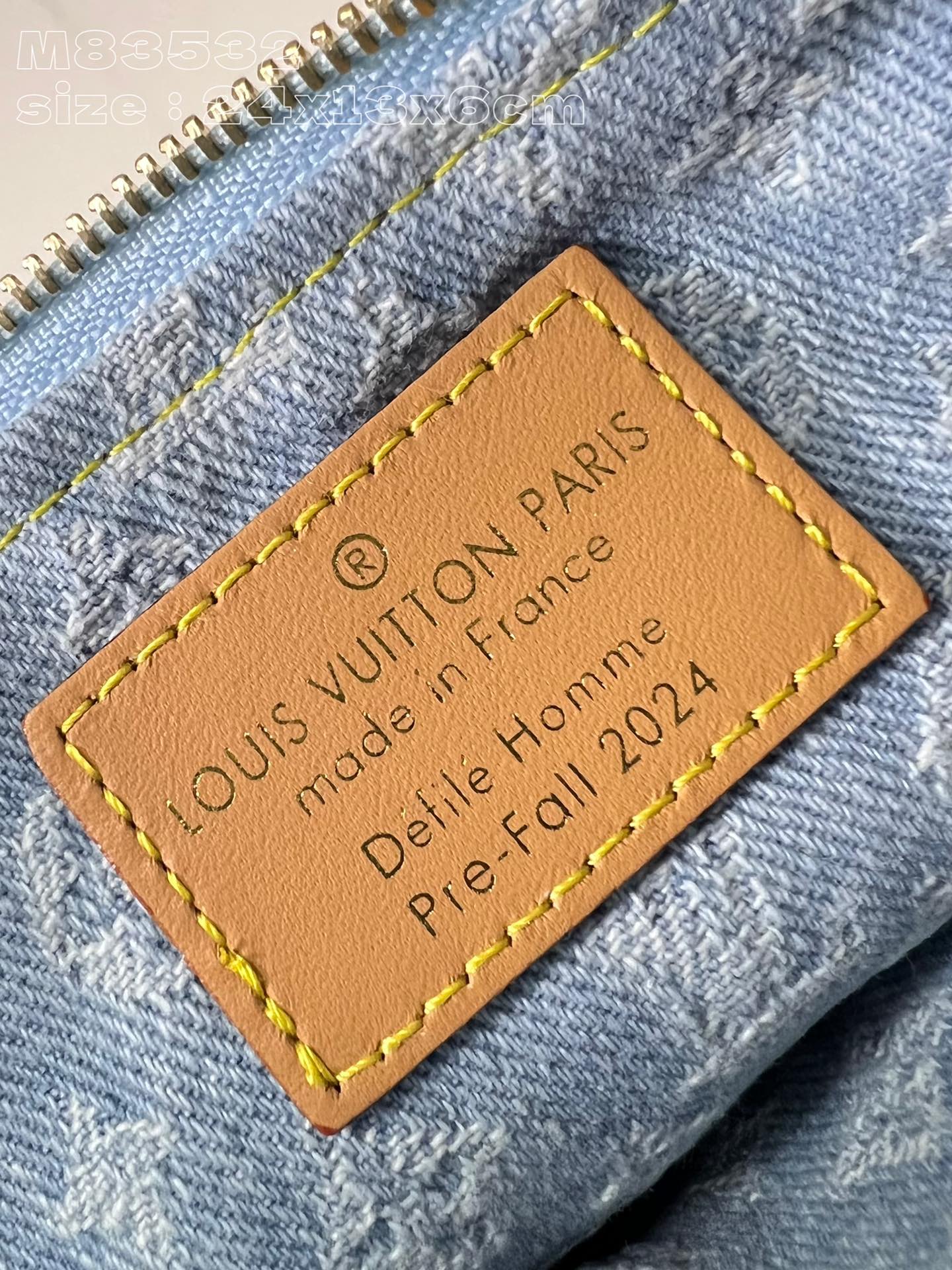 Louis Vuitton Liv Pochette shoulder bag M83532，Top quality