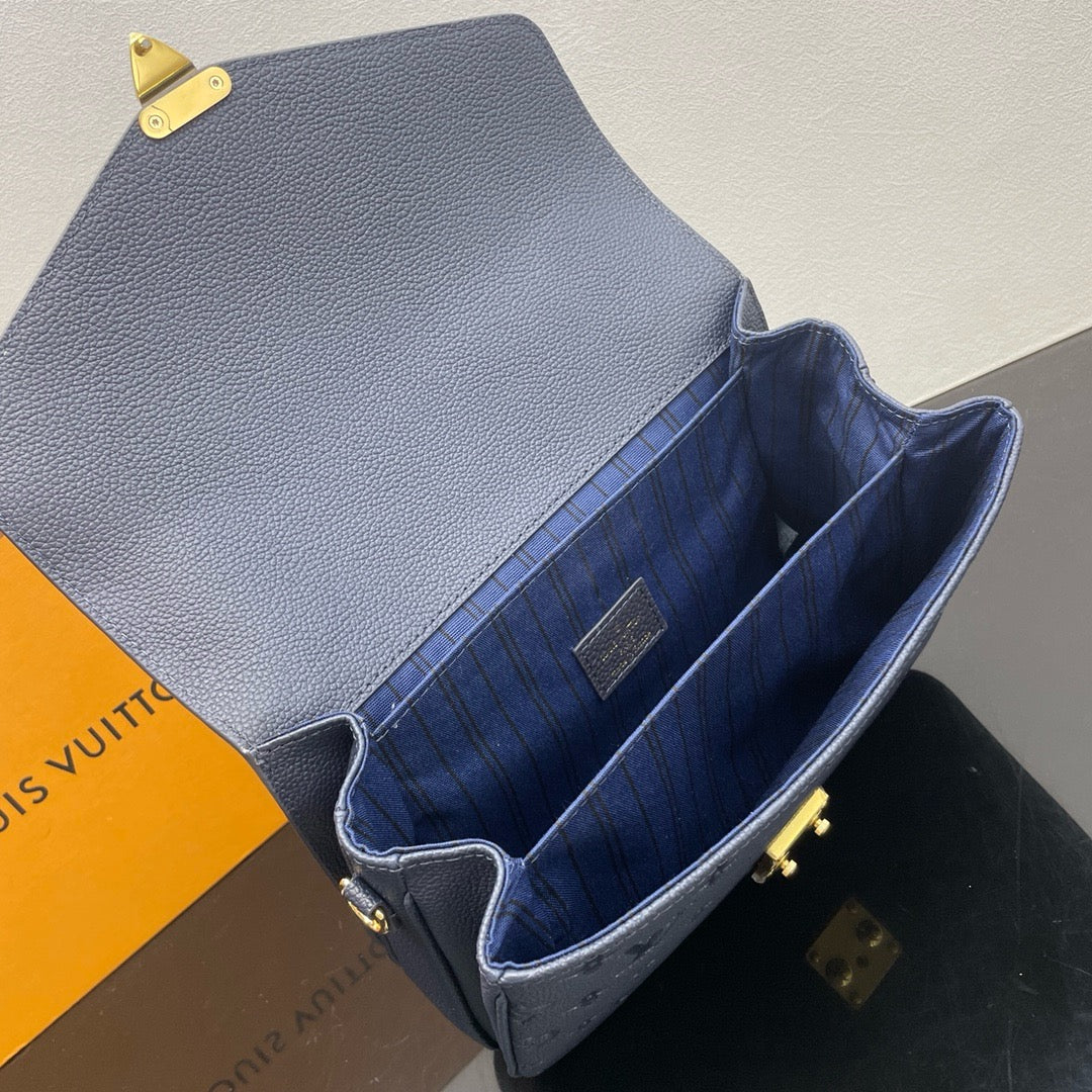 LOUIS VUITTON Pochette Metis Postman bag/top quality M47142