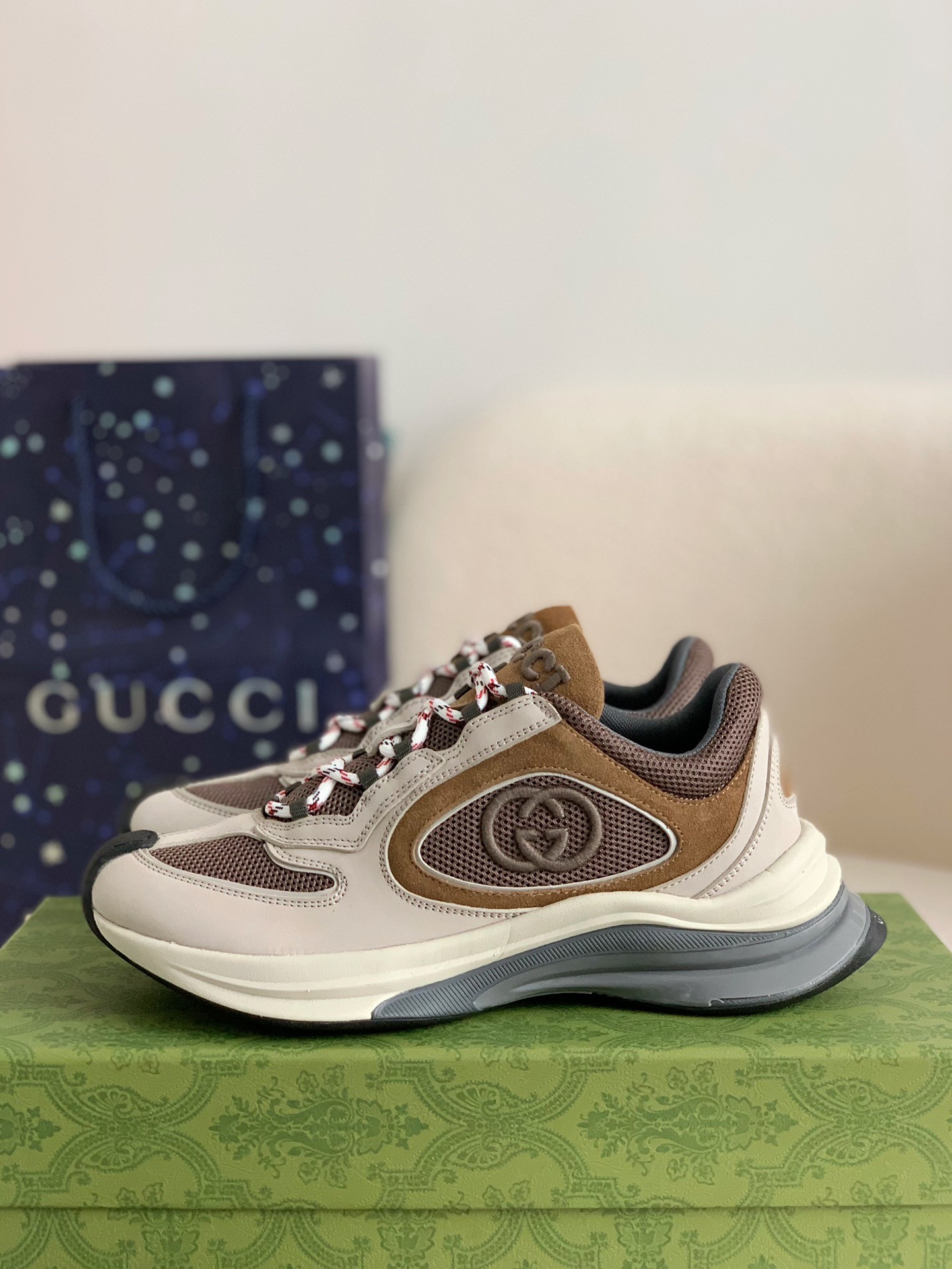 Gucci Retro Clunky Sneaker