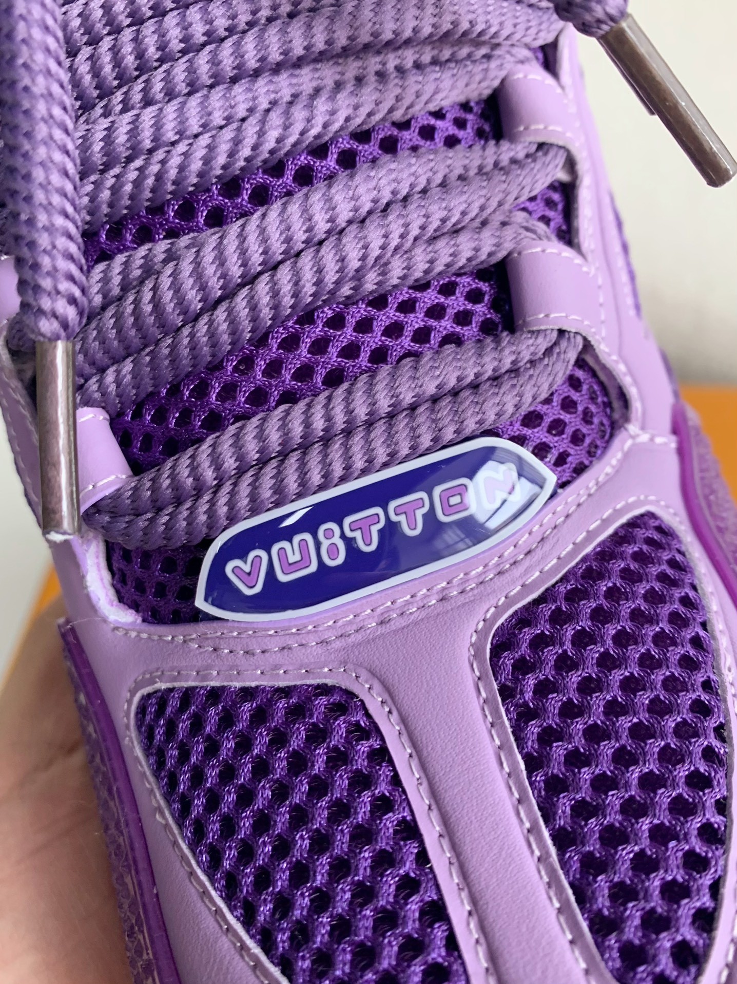 LOUIS VUITTON RUNNER TATIC sneaker