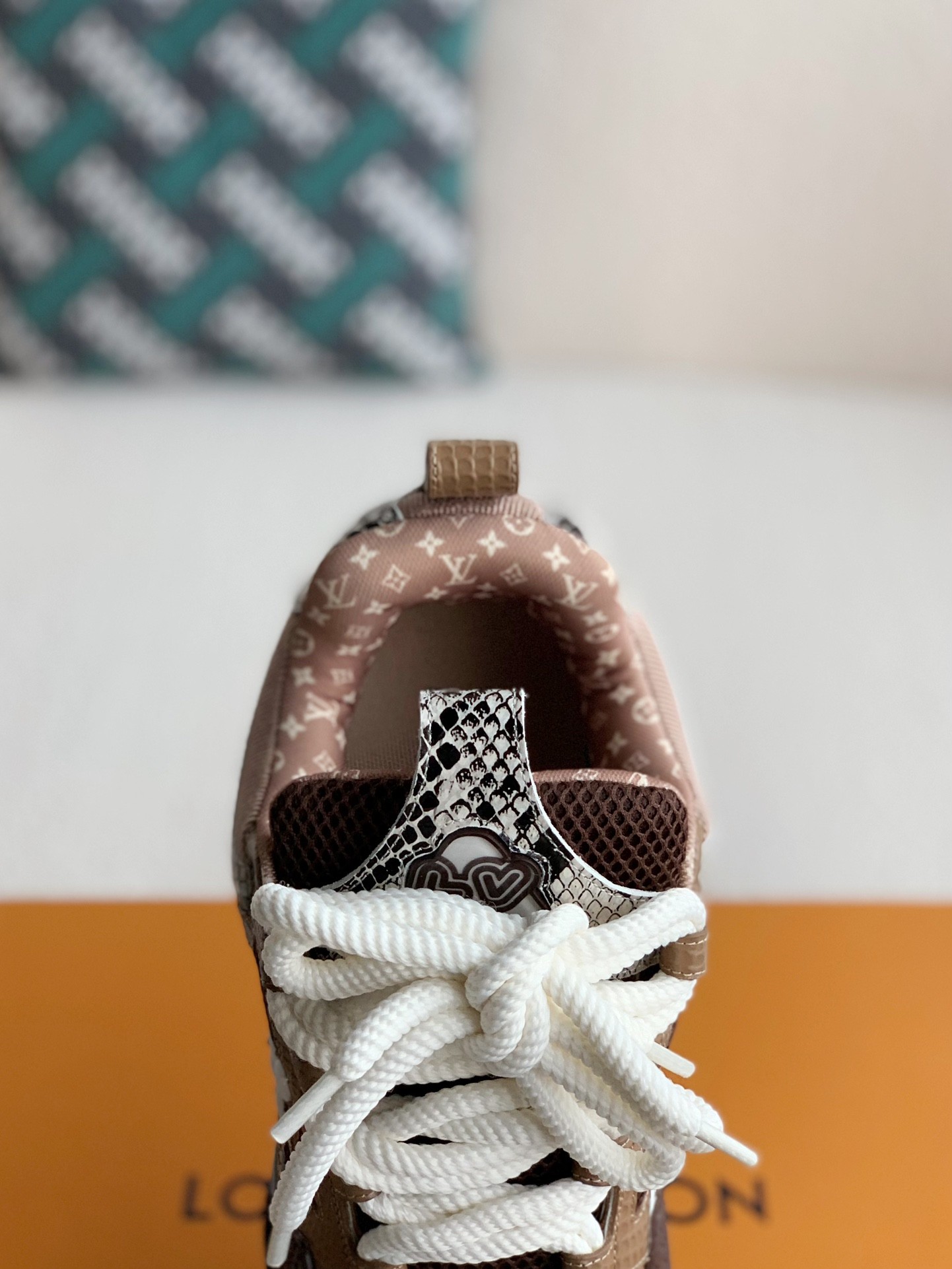 【0724】LOUIS VUITTON NEW SKATE