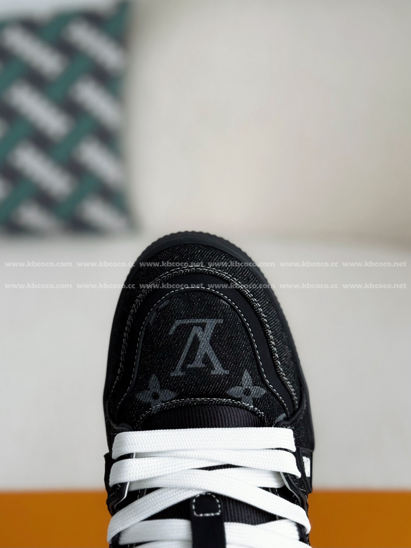 【#4635】 LOUIS VUITTON TRAINER SNEAKERS