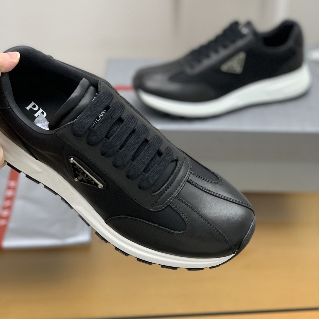 【#628】 Prada Sneakers