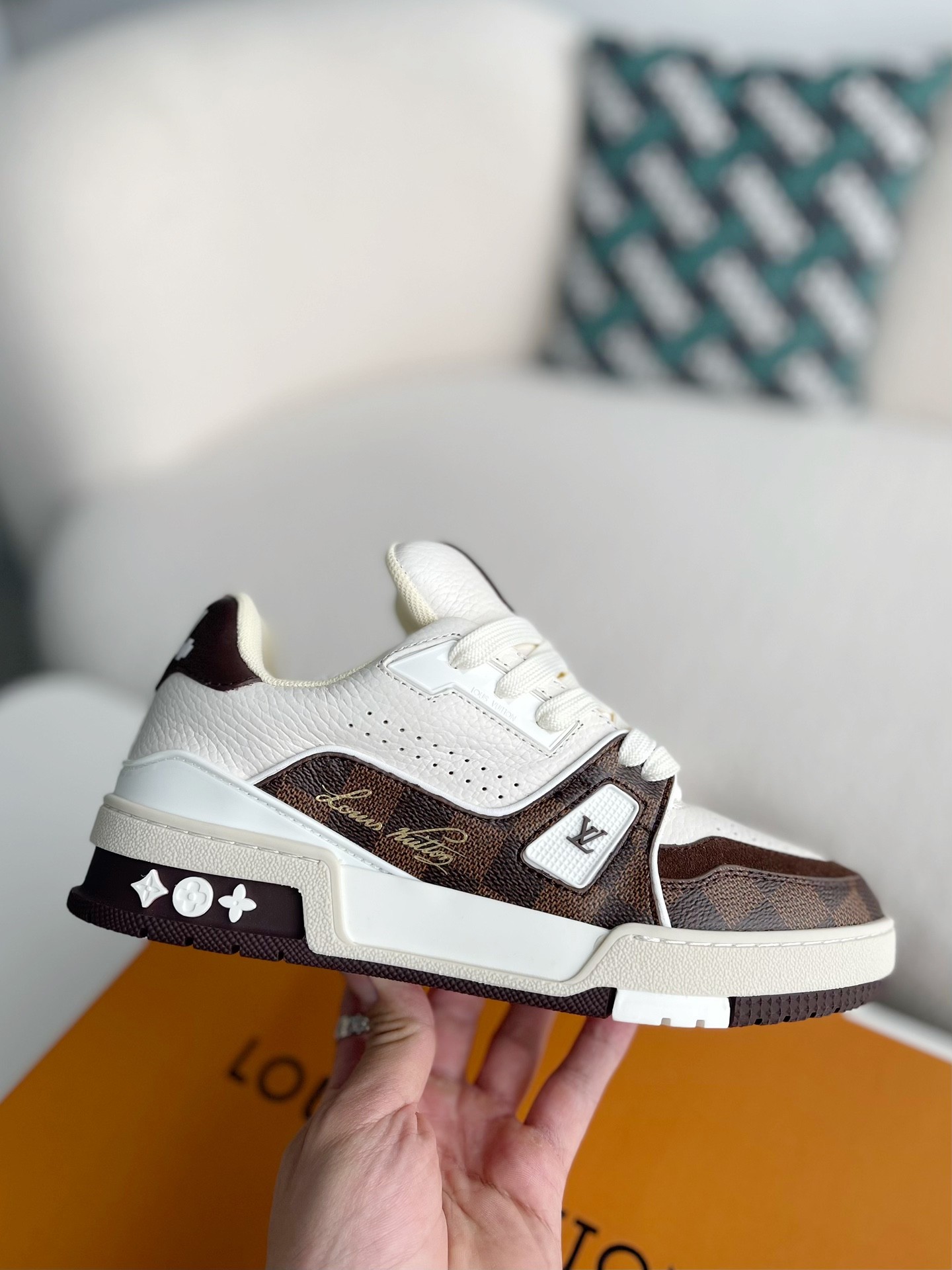 [#3385」 LOUIS VUITTON TRAINER SNEAKERS
