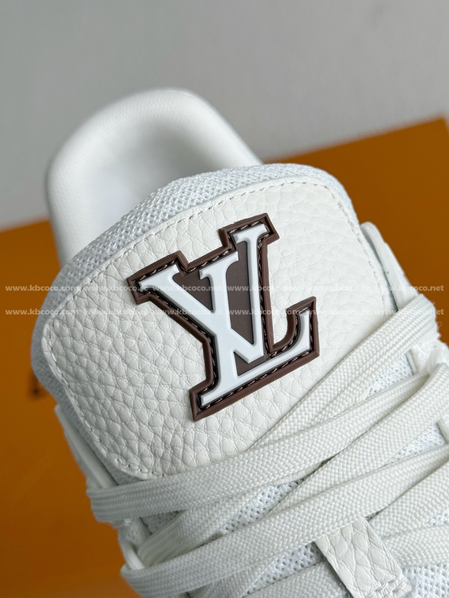 【#5453】 LOUIS VUITTON TRAINER SNEAKERS