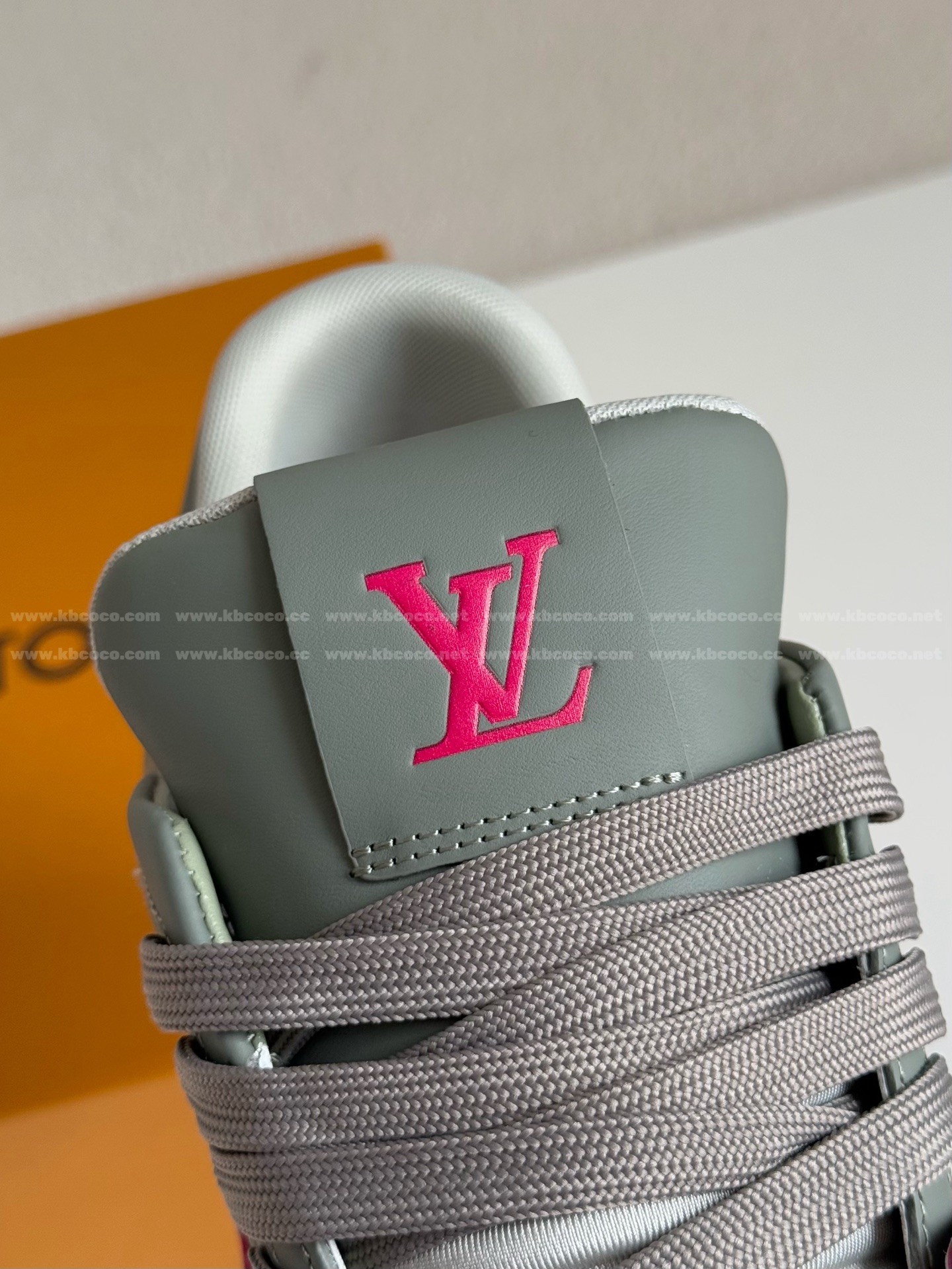 【#5779】 LOUIS VUITTON TRAINER SNEAKERS