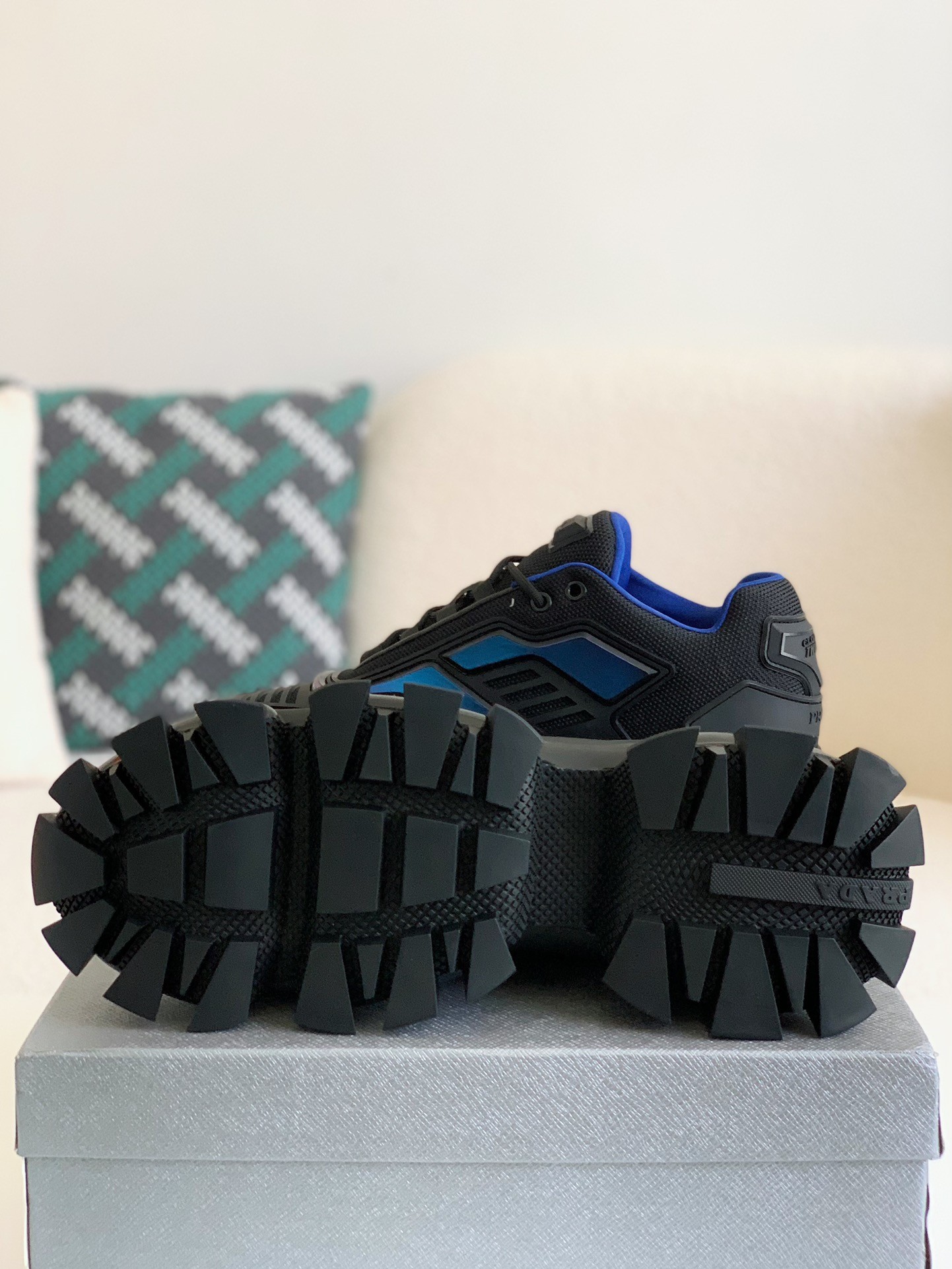 【#1401】 Prada Cloudbus Thunder technology fabric sneakers
