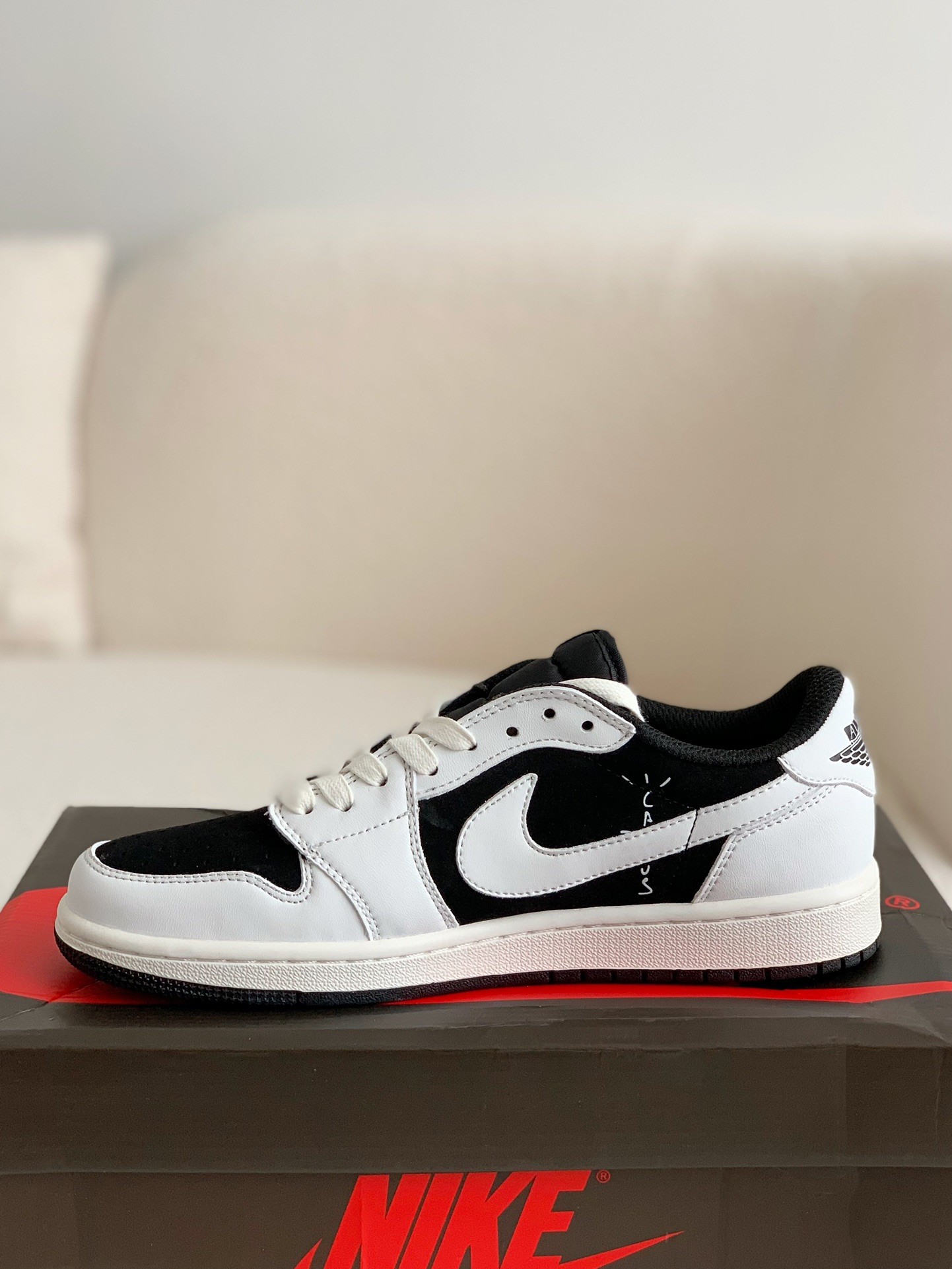 Nike AirJordan1 xTravisScott AJ Low