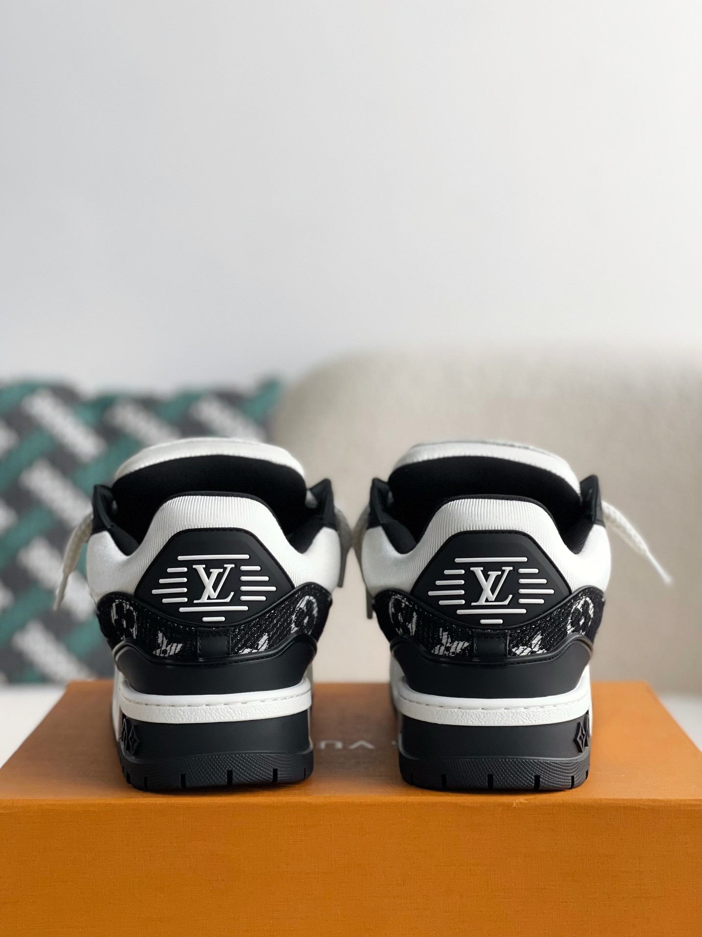 [#3357」 LOUIS VUITTON TRAINER 2023Show style Sneakers