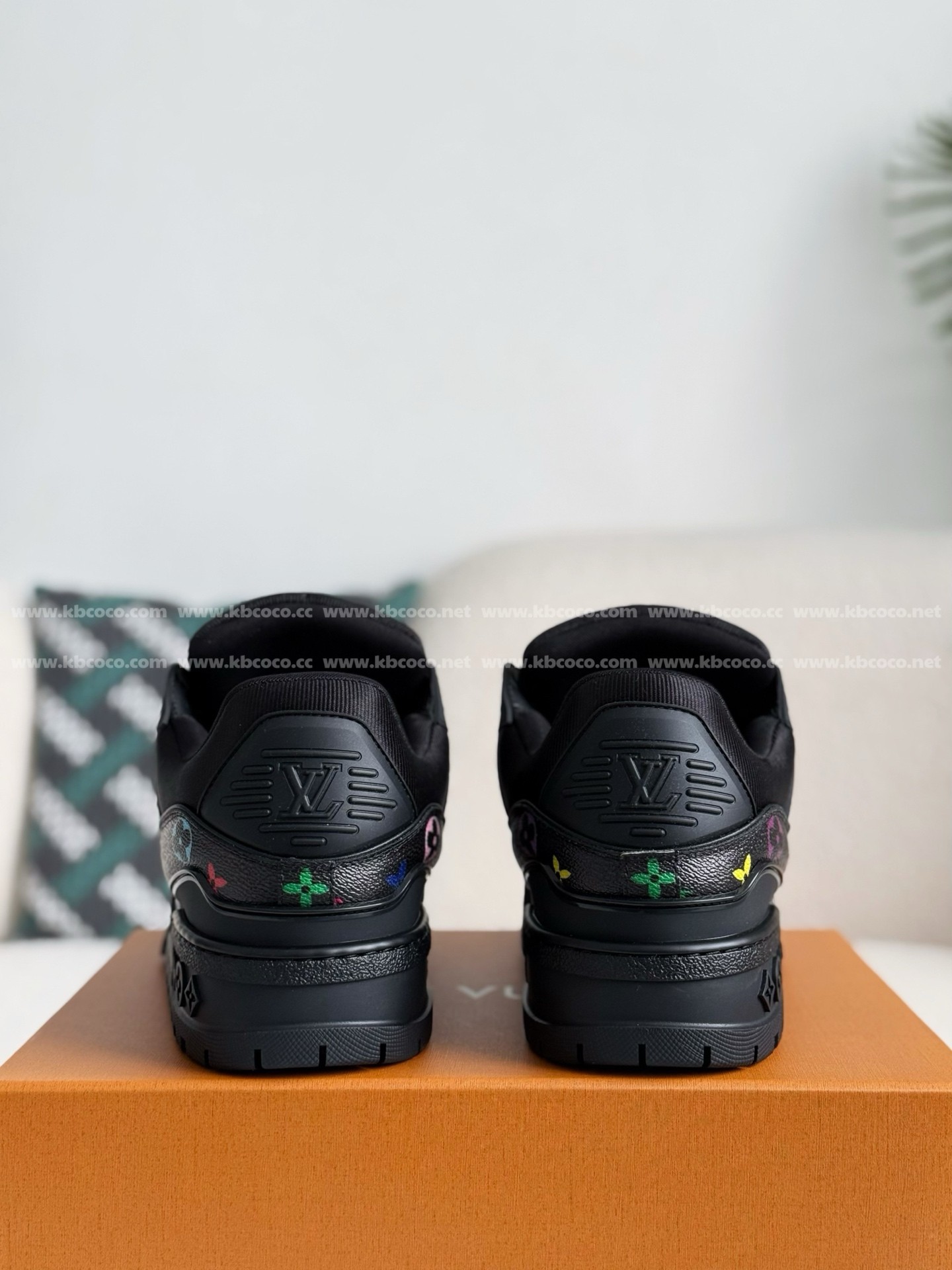 【#5215】 LOUIS VUITTON TRAINER Maxi SNEAKERS