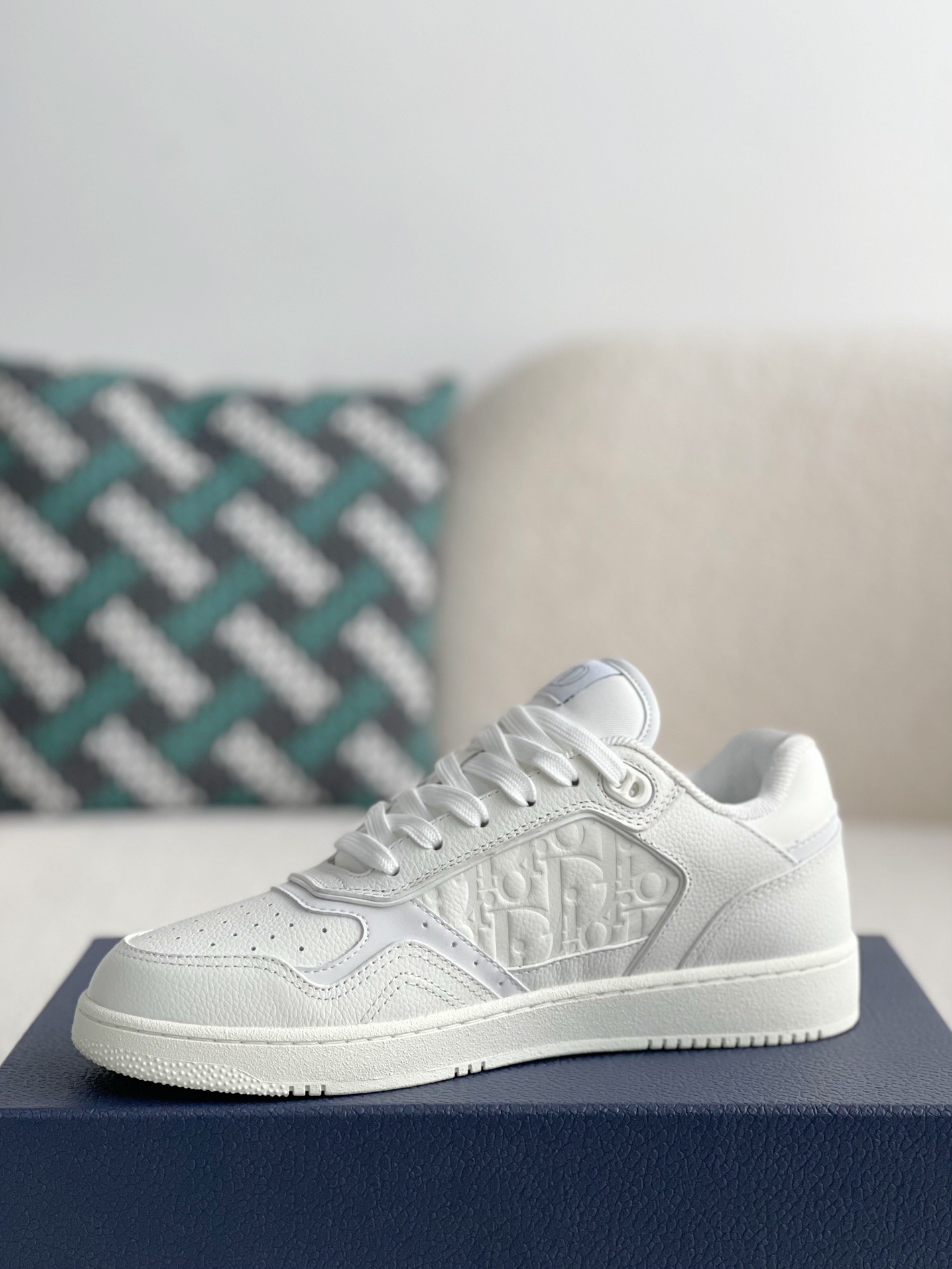 DlOR New B27 Sneaker