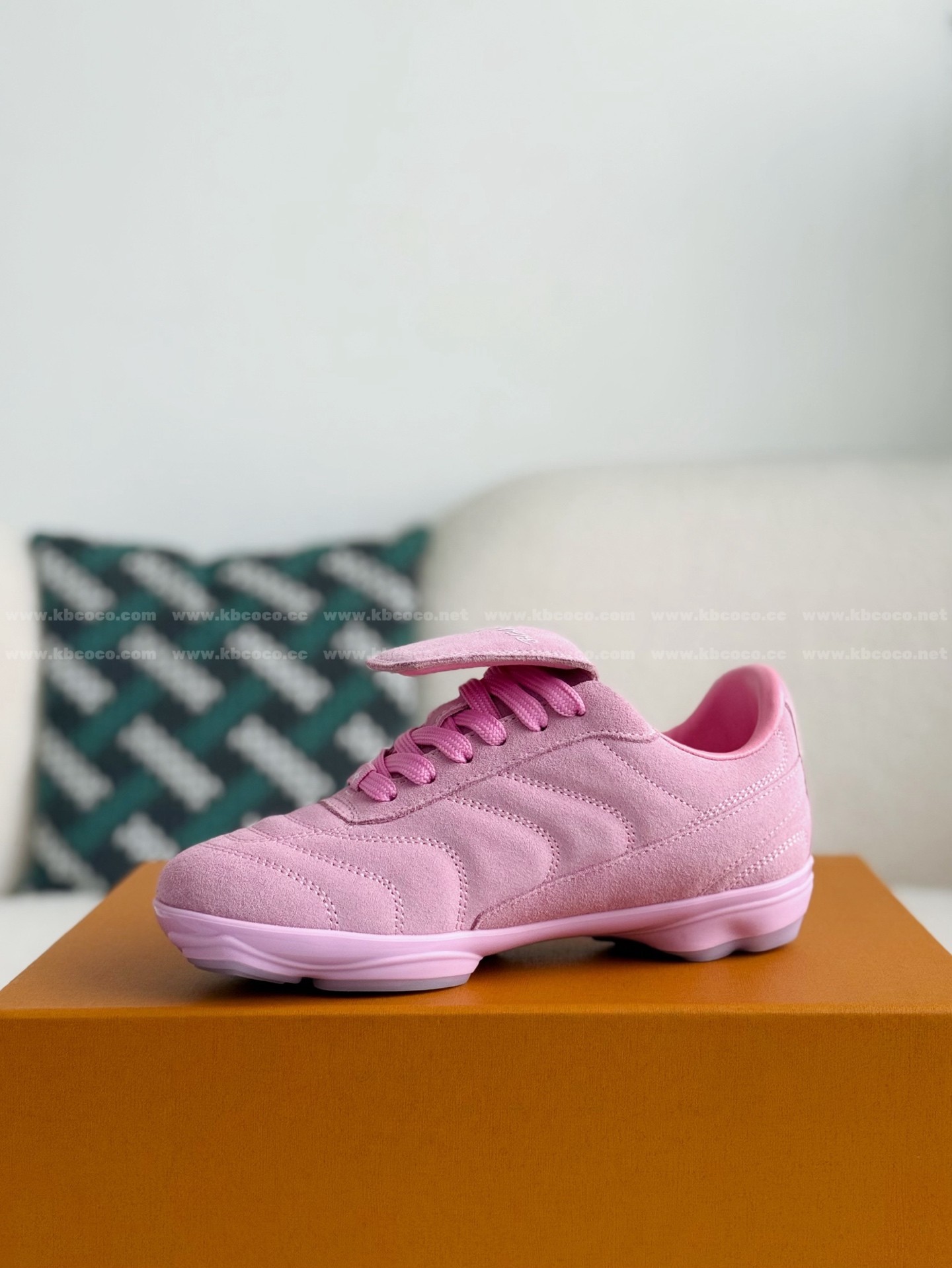 【#5872】 LOUIS VUITTON FOOTPRINTSOCCER CASUAL SHOES