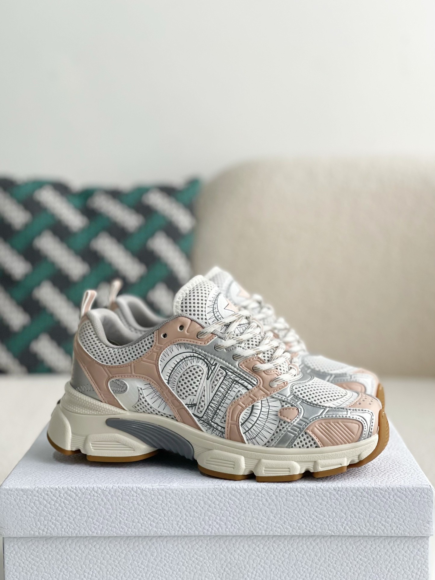 【#3364】 DlOR Running Sneakers