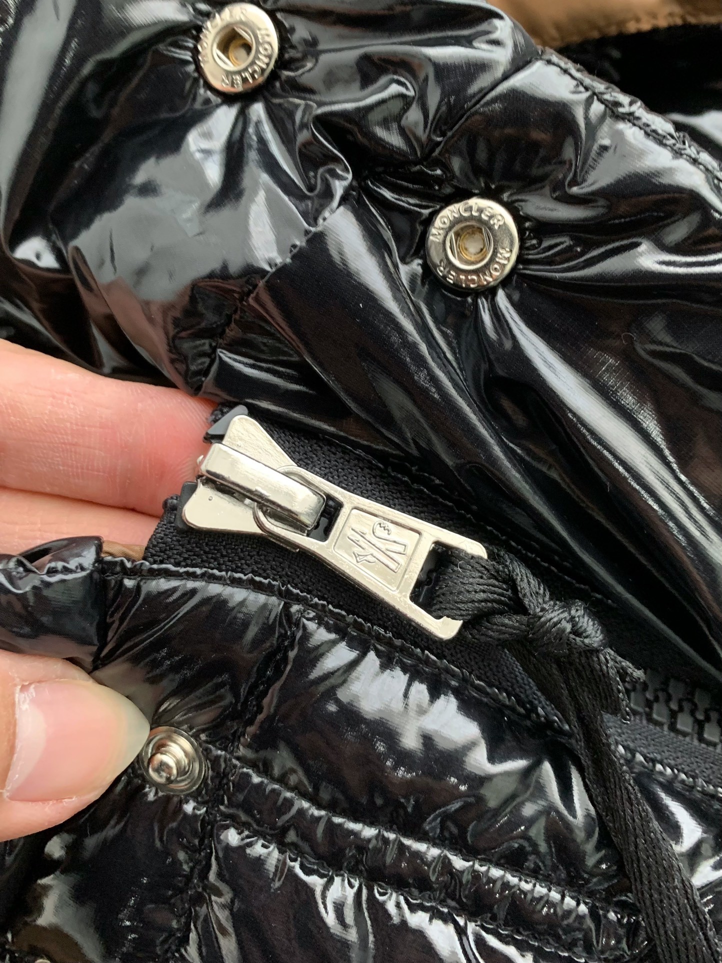 【#2127】Moncler Short men's down jacket