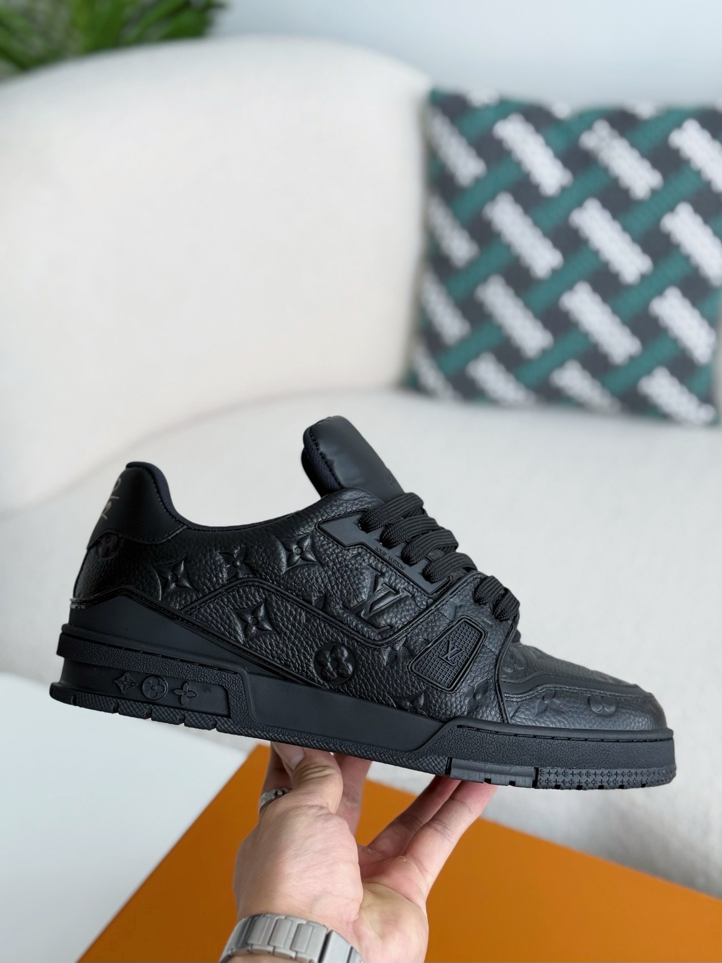 [#3854」 LOUIS VUITTON TRAINER SNEAKERS